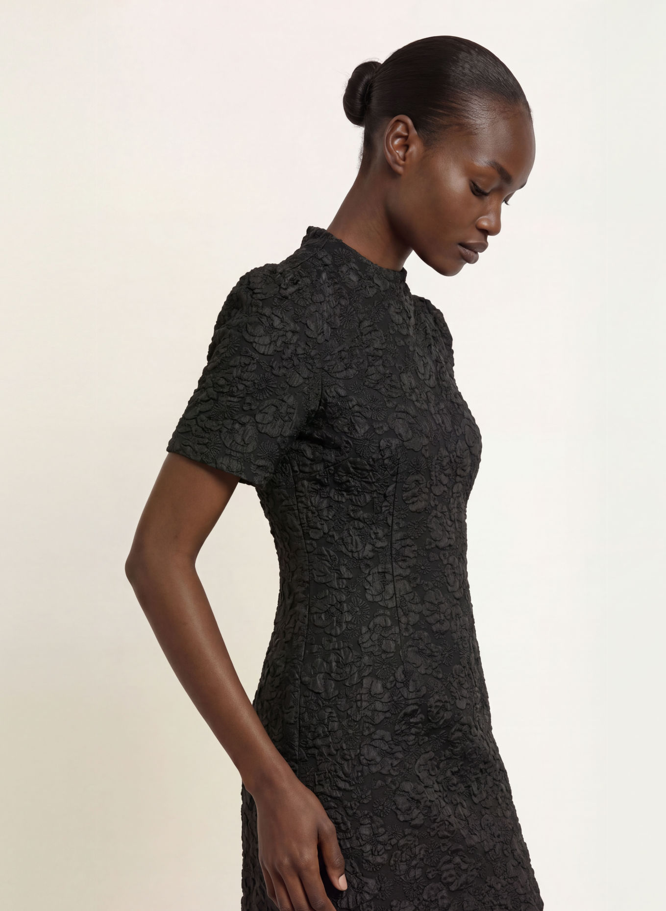 HUGO Robe en brocart KIANE: NOIR