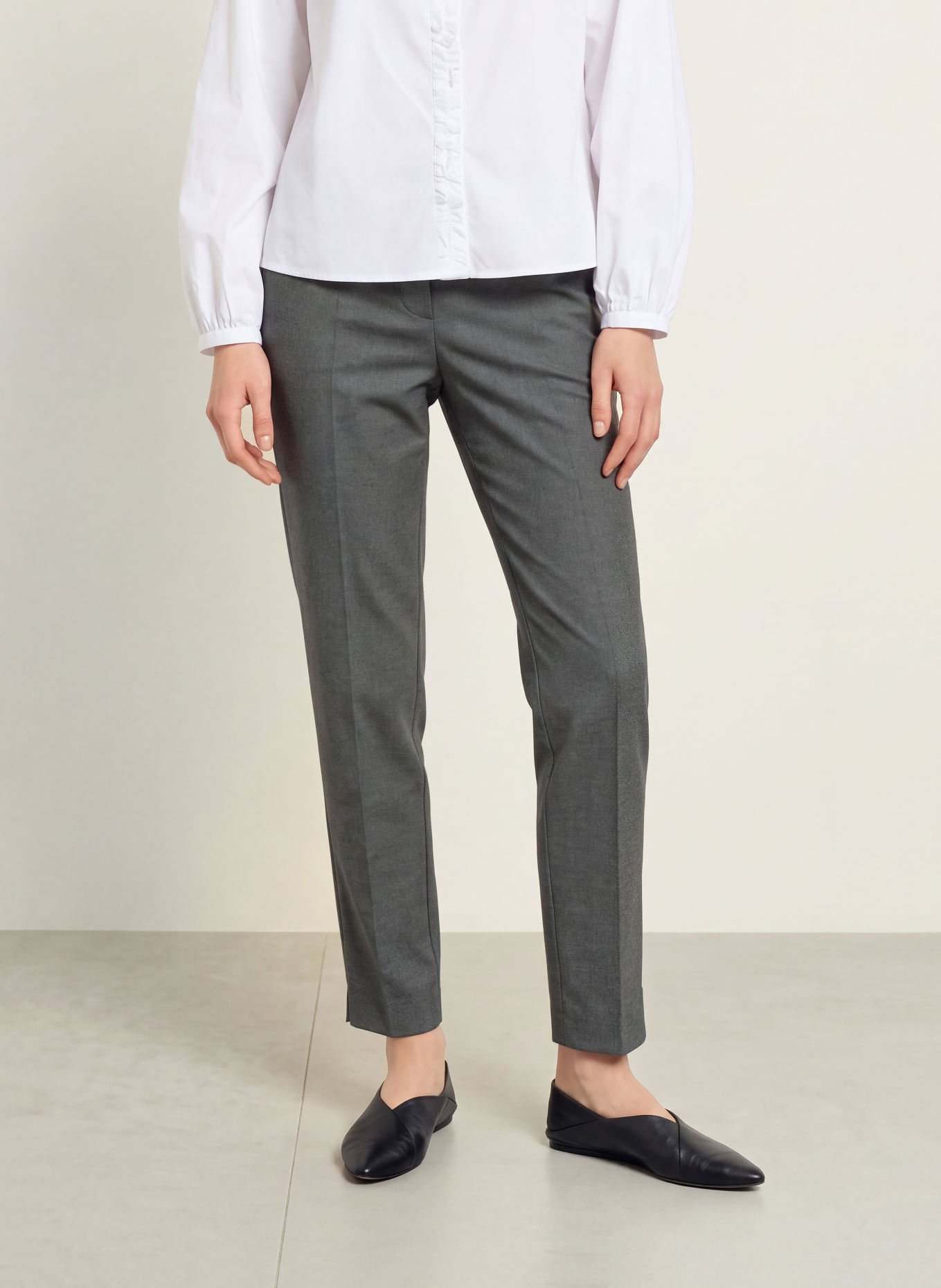 Betty Barclay Trousers: GRAY