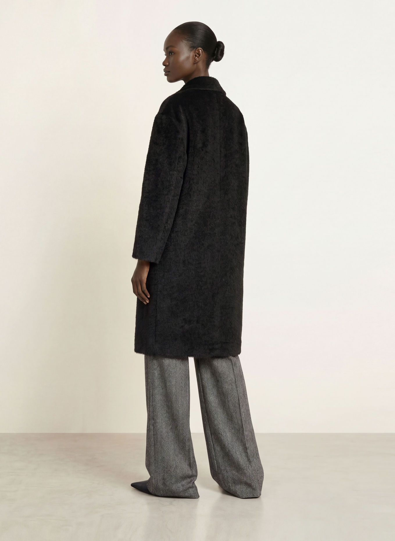Max Mara STUDIO URBANO Faux Fur Coat with Alpaca: BLACK
