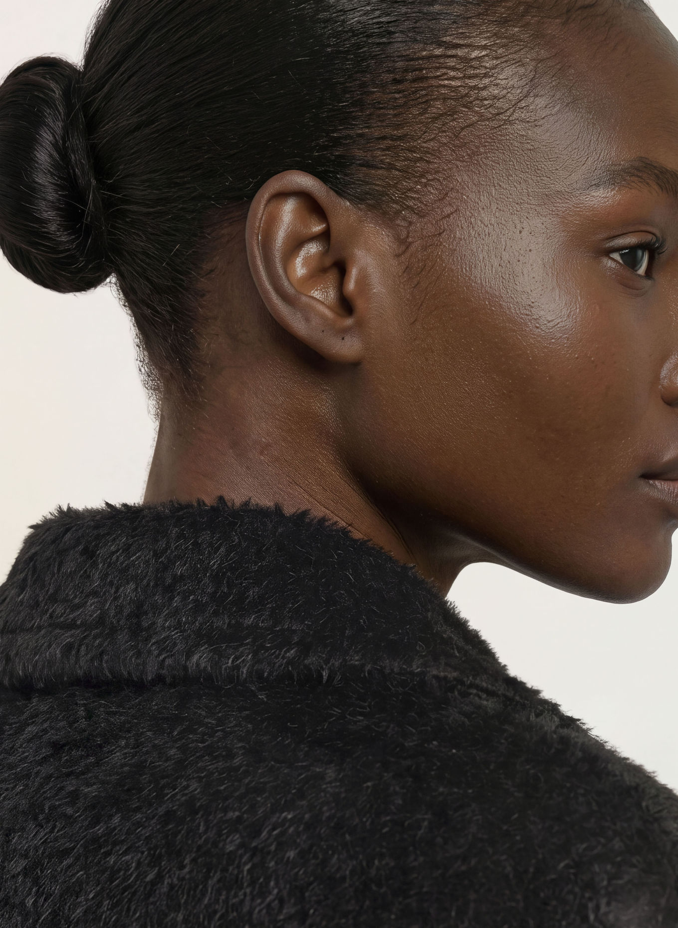 Max Mara STUDIO URBANO Faux Fur Coat with Alpaca: BLACK