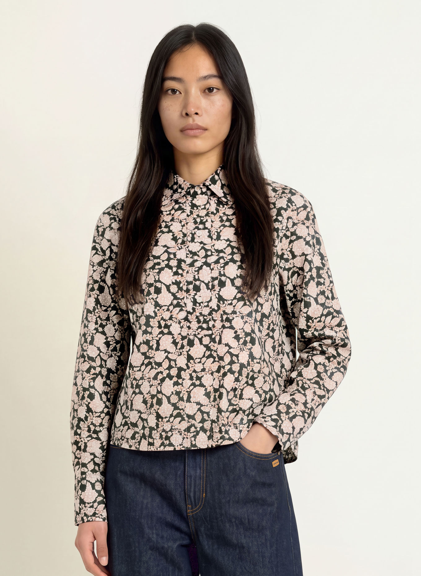Emily VAN DEN BERGH Hemdbluse: SCHWARZ / CAMEL / WEISS