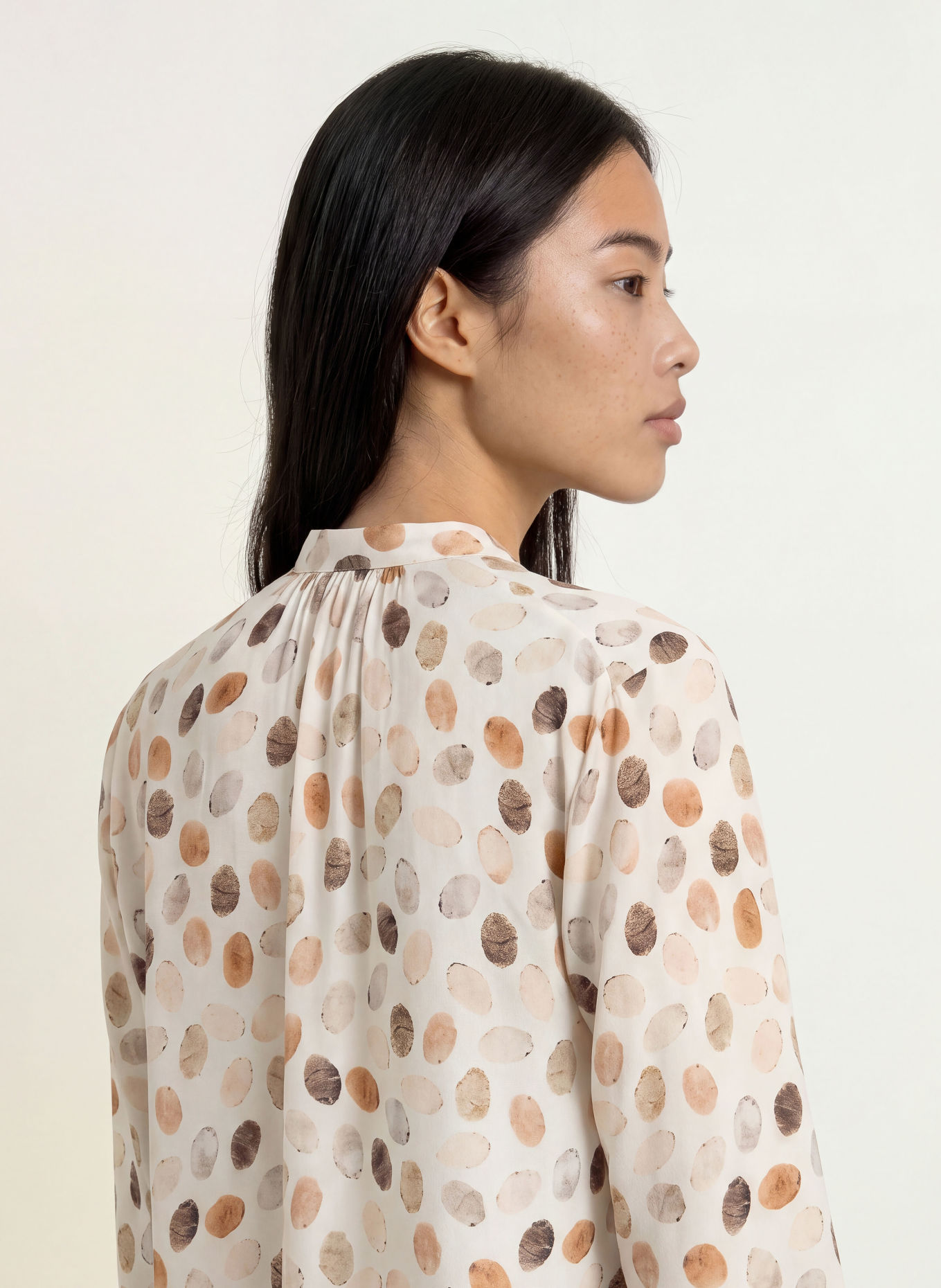 Emily VAN DEN BERGH Bluse: ECRU / DUNKELBRAUN / BEIGE