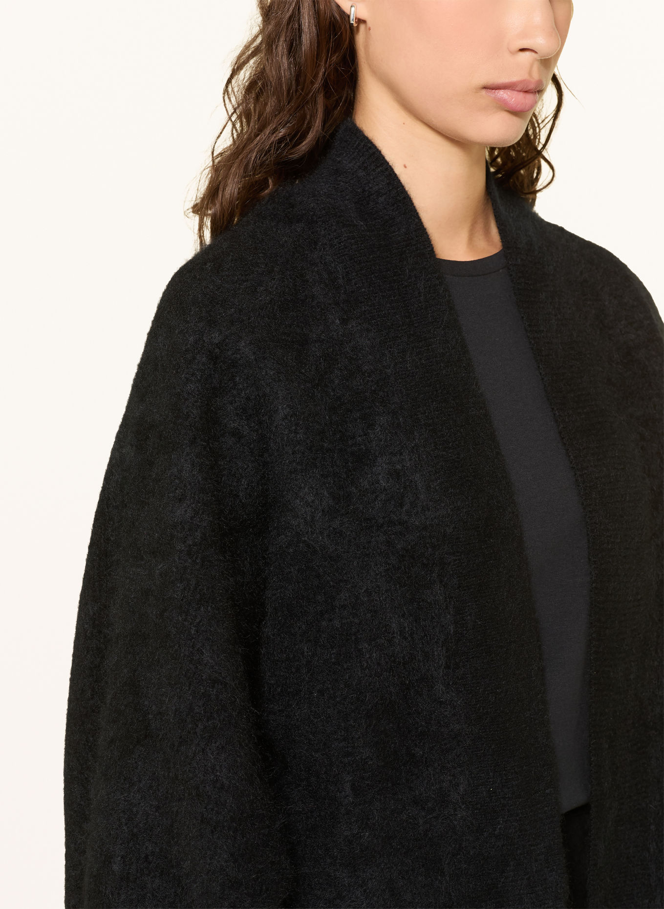 windsor. Strickhülle aus Cashmere: SCHWARZ