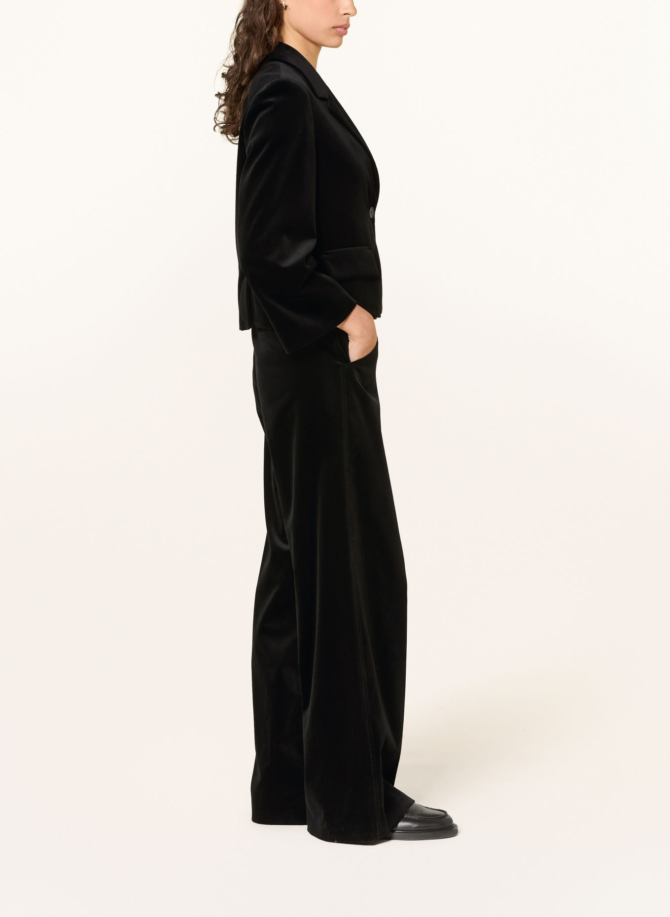 windsor. Velvet wide-leg trousers: BLACK