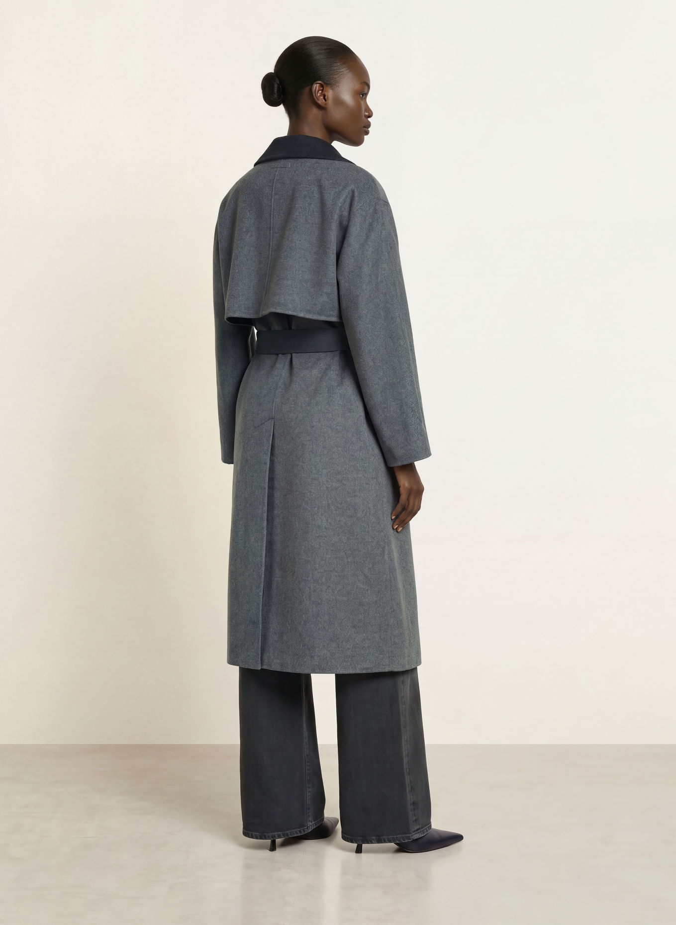 Calvin Klein Coat: GRAY