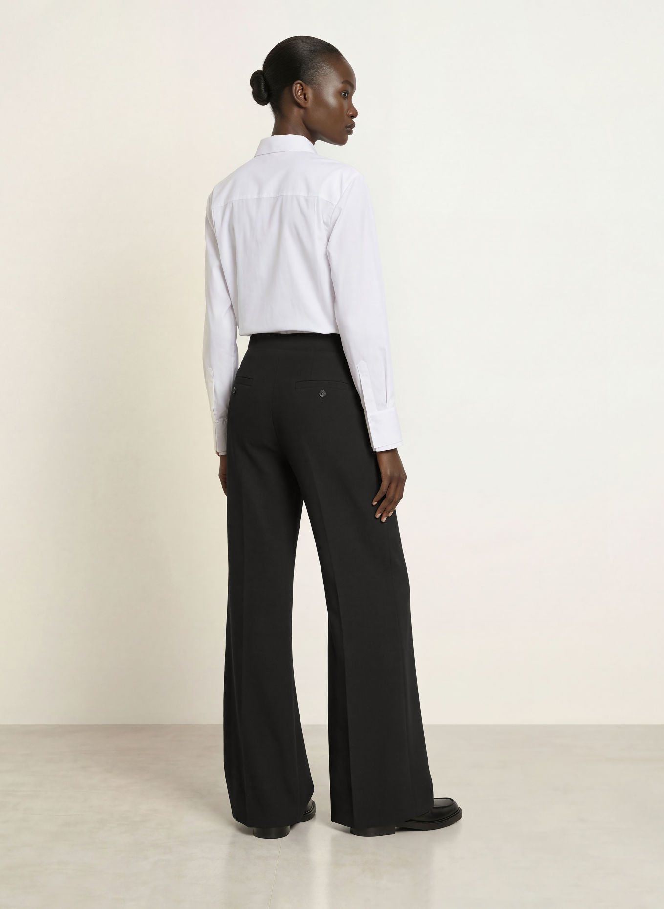 windsor. Marlenehose: SCHWARZ