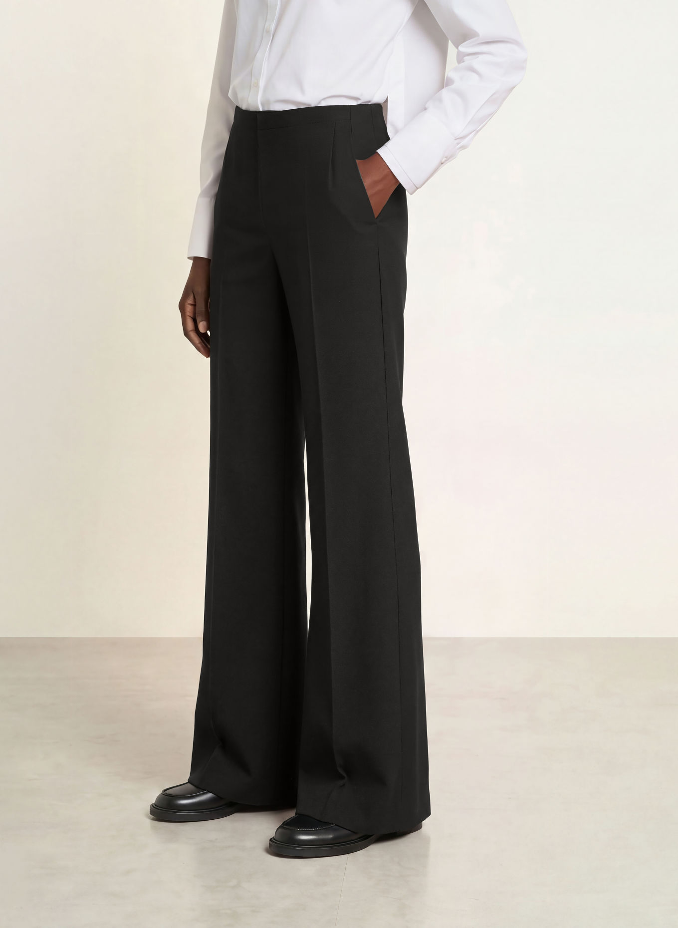 windsor. Marlenehose: SCHWARZ