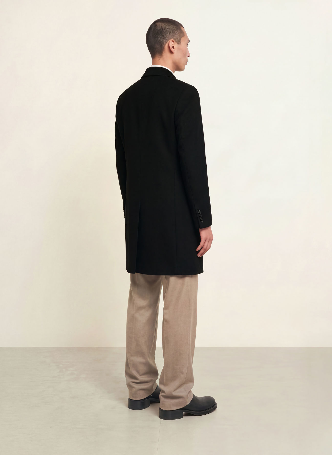 HUGO MIGOR Cashmere Coat: BLACK