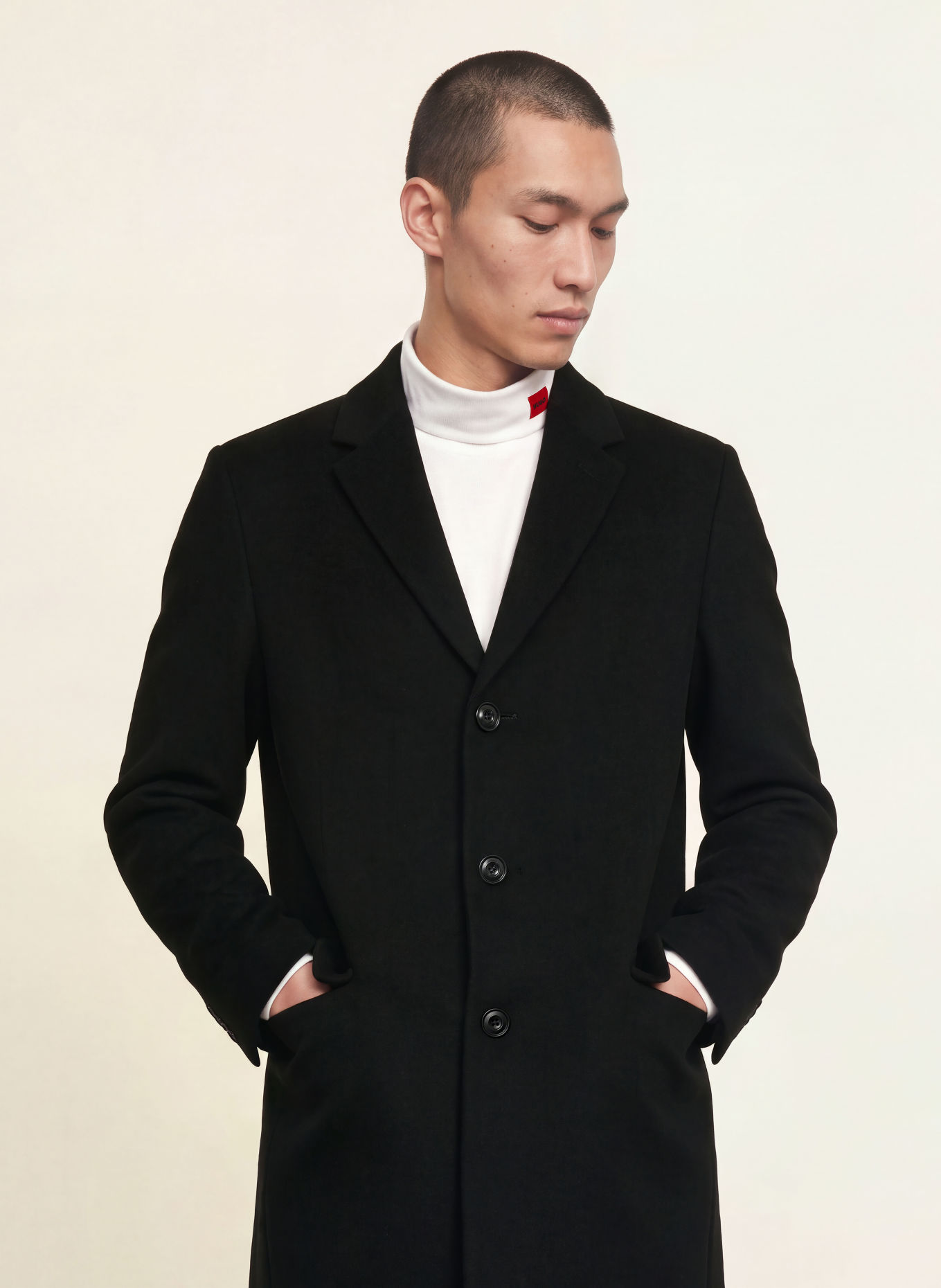 HUGO MIGOR Cashmere Coat: BLACK