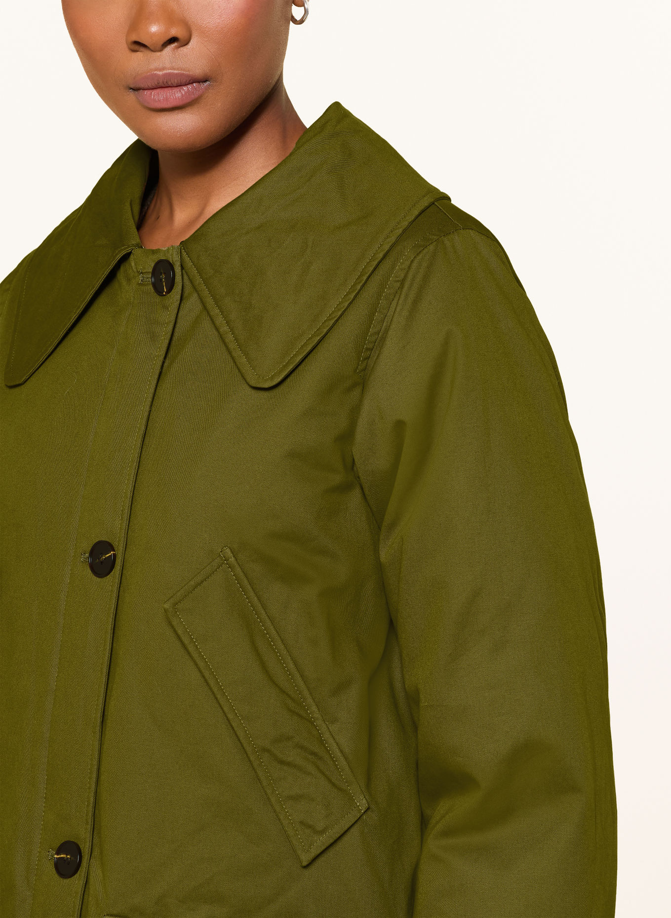 IQ STUDIO Parka with detachable collar: OLIVE / WHITE