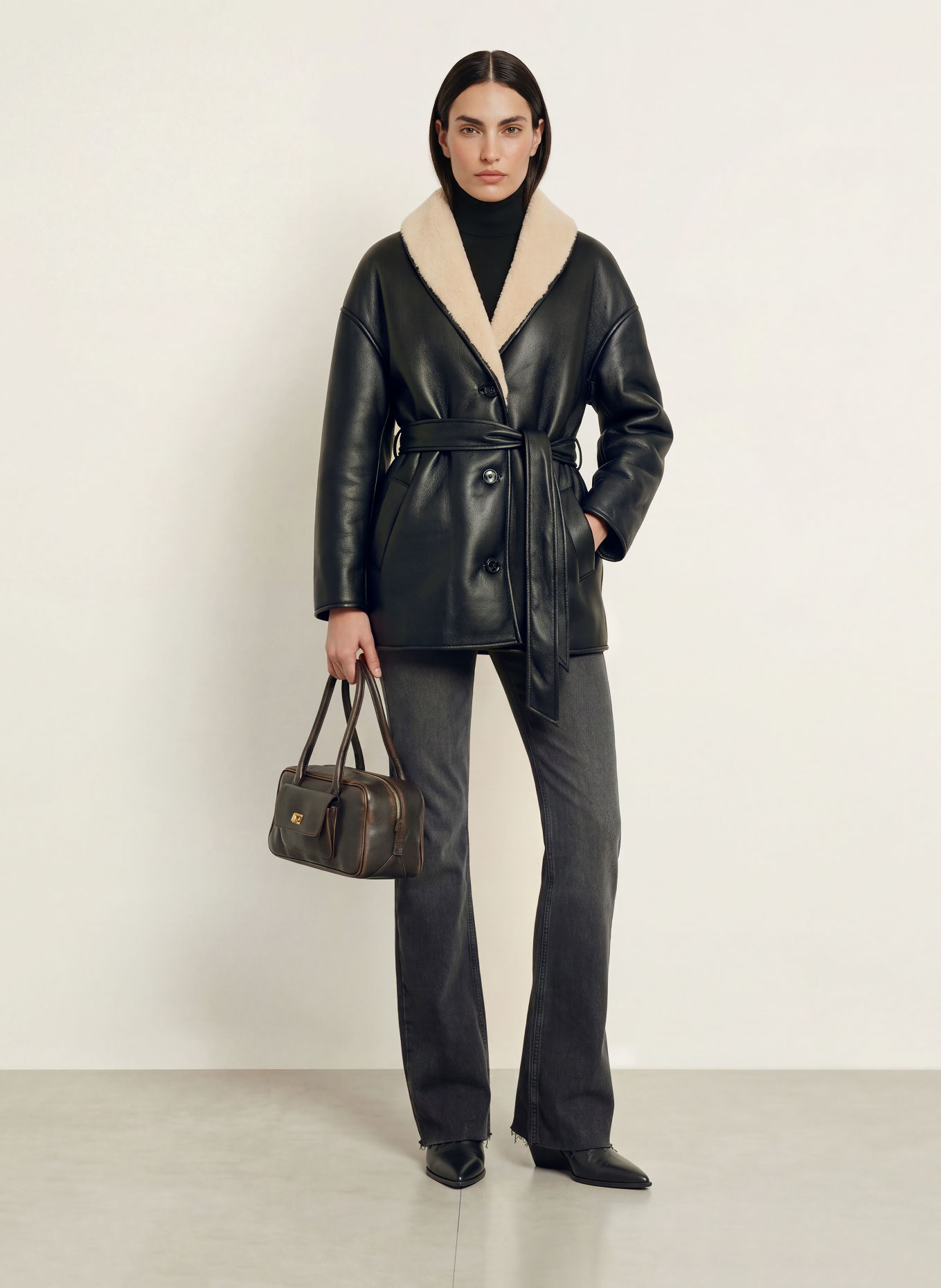 STAND STUDIO Jacke KATHI in Lederoptik mit Kunstfell: SCHWARZ