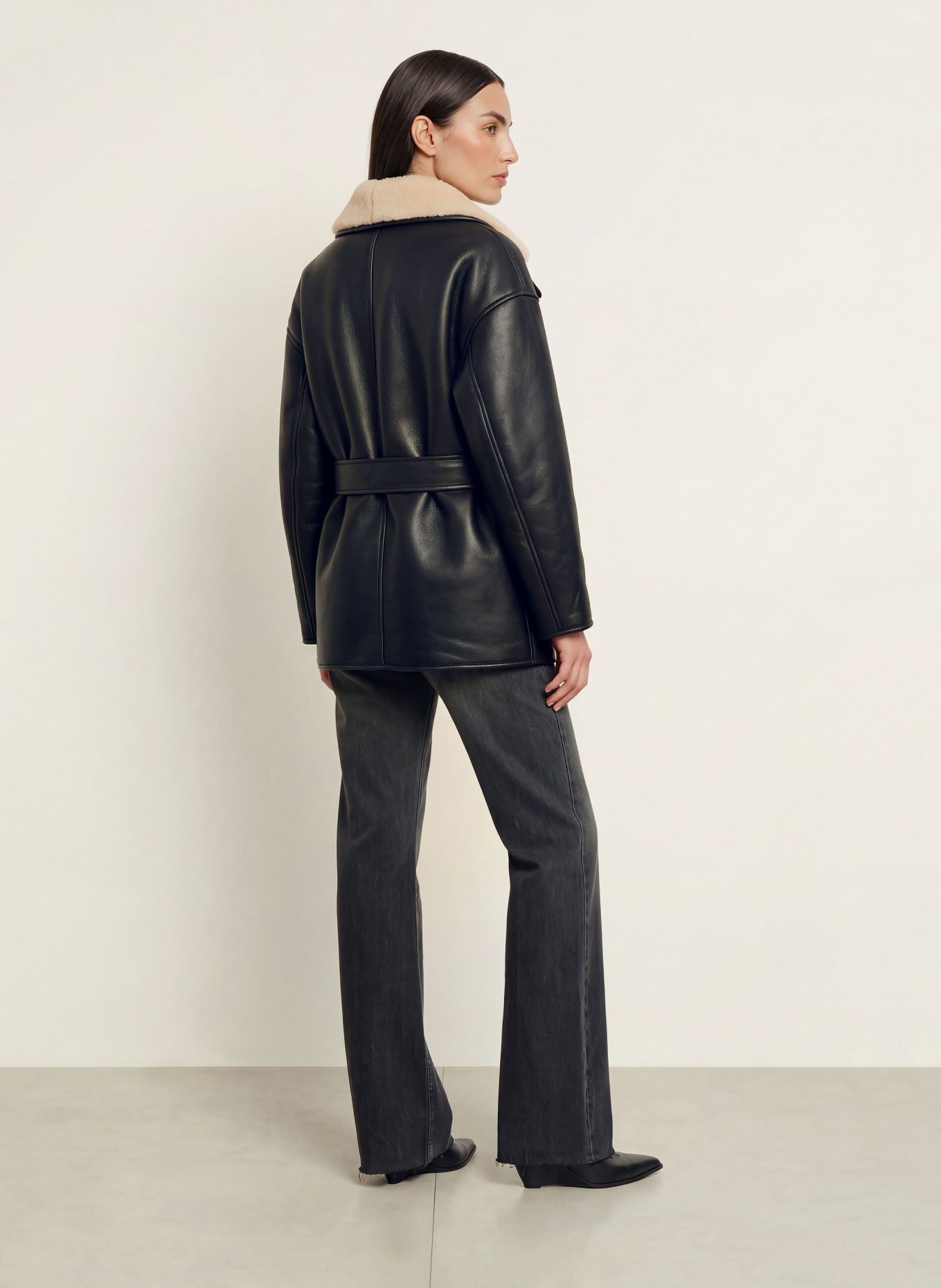 STAND STUDIO Jacke KATHI in Lederoptik mit Kunstfell: SCHWARZ