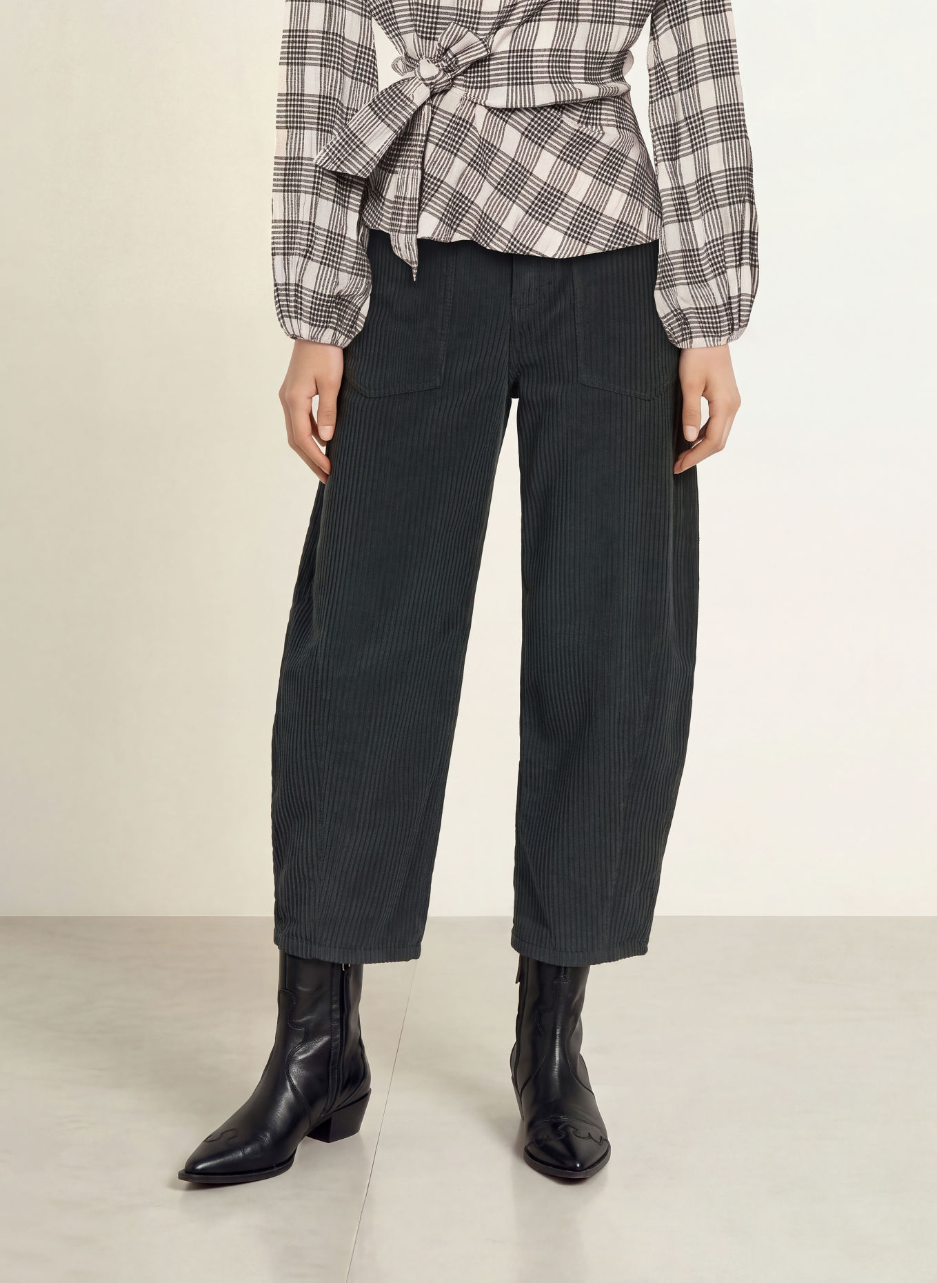 GANG 94ODINA 7/8-length corduroy trousers: BLACK