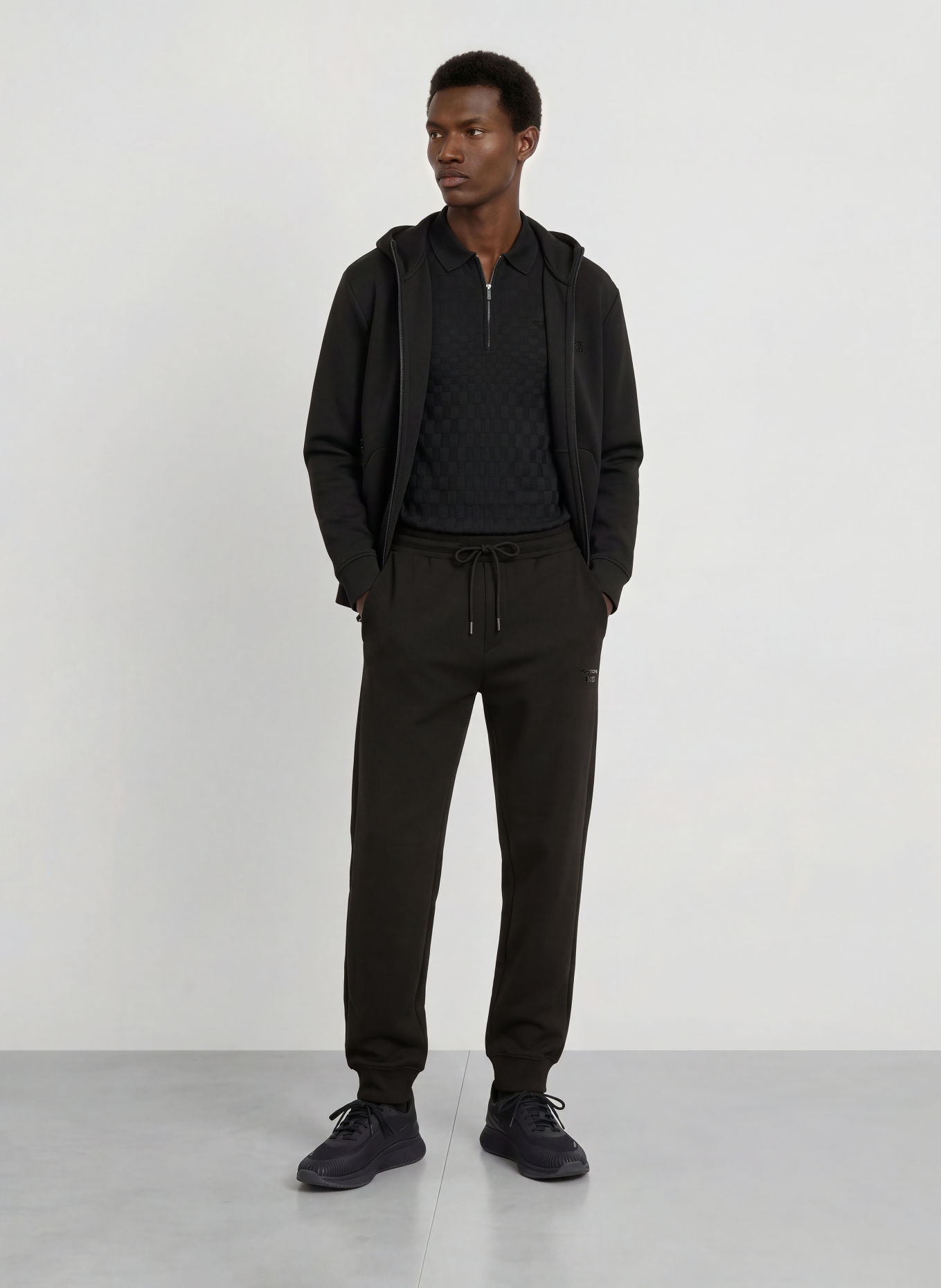 BOSS Sweatpants ICONS70: SCHWARZ
