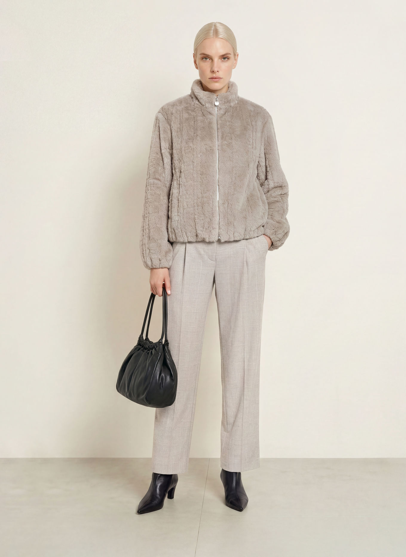 s.Oliver BLACK LABEL Jersey wide-leg trousers: BEIGE / GRAY / WHITE