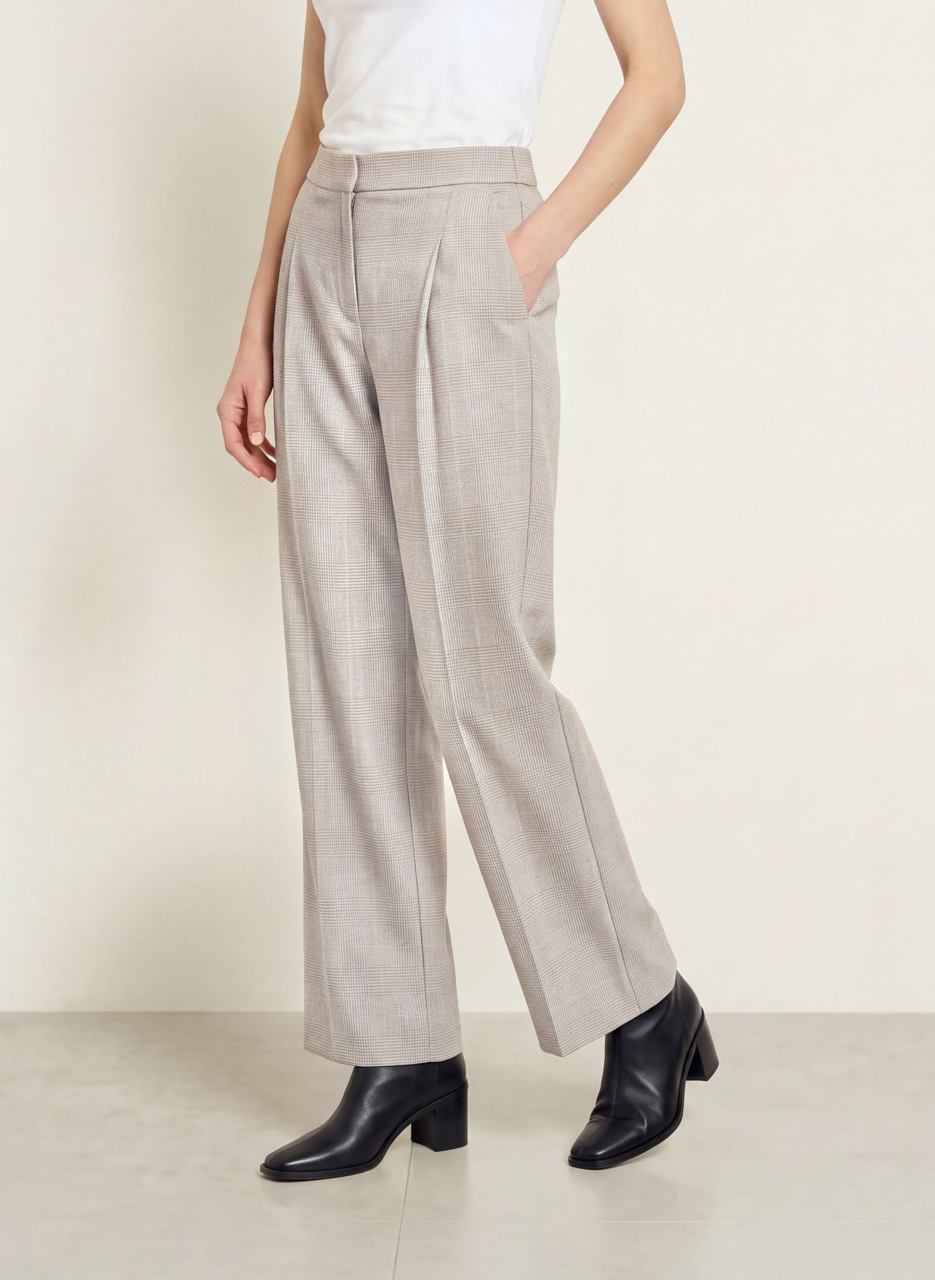 s.Oliver BLACK LABEL Jersey wide-leg trousers: BEIGE / GRAY / WHITE