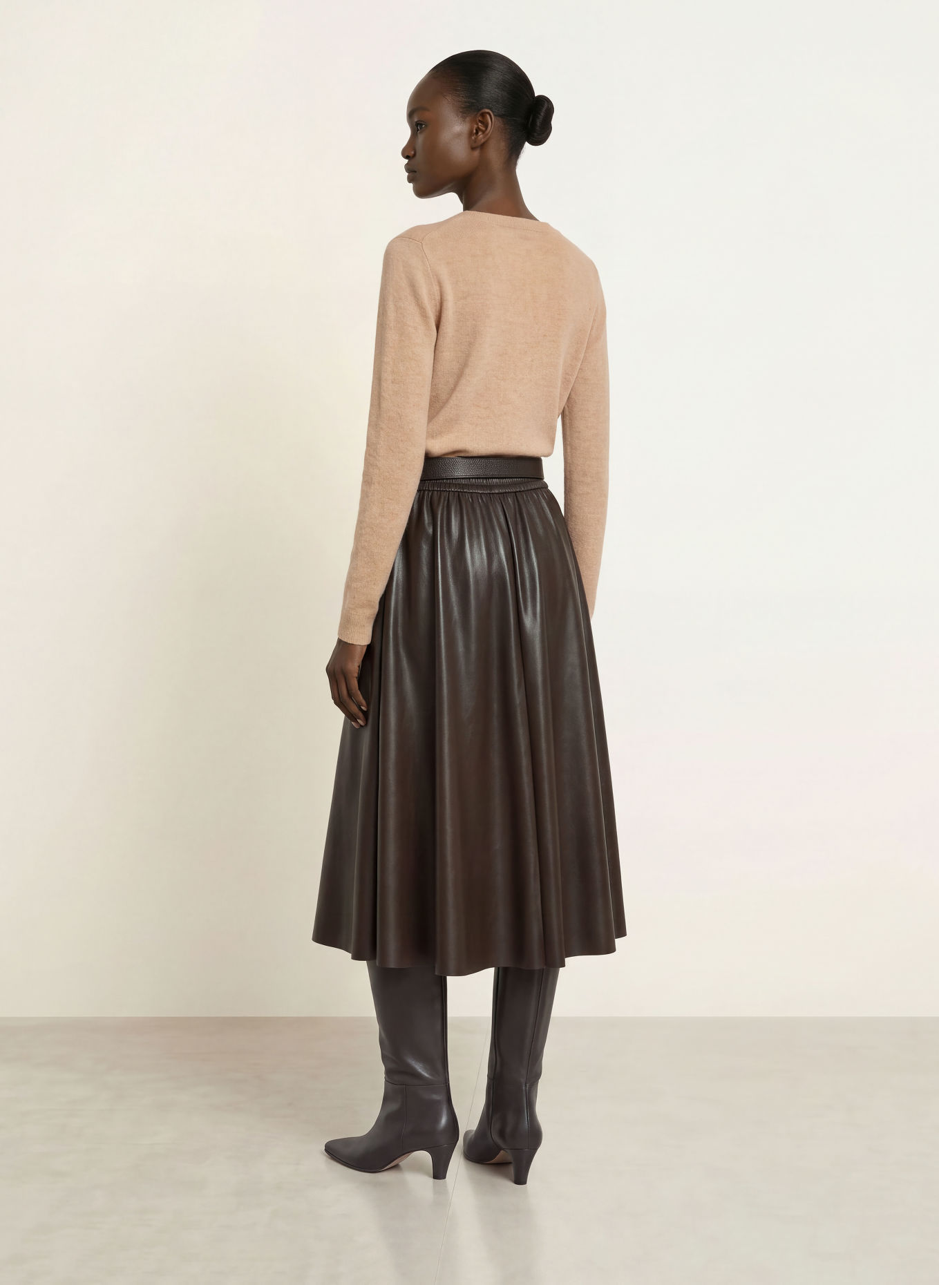 ottod'ame Cashmere Sweaters: LIGHT BROWN
