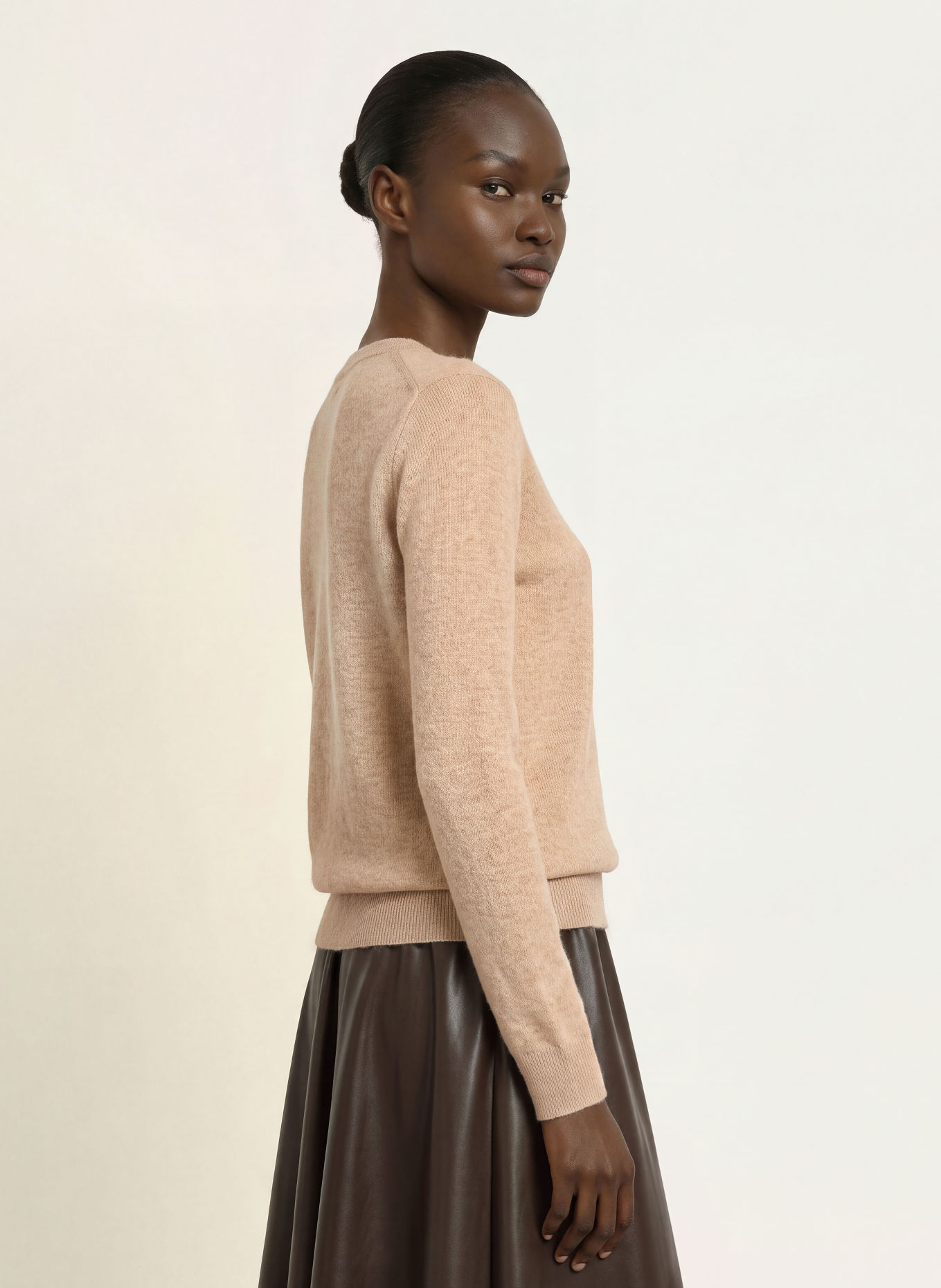 ottod'ame Cashmere Sweaters: LIGHT BROWN