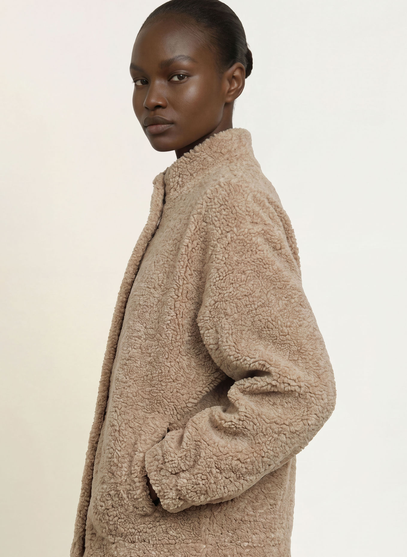 ottod'ame Plush Jacket: LIGHT BROWN