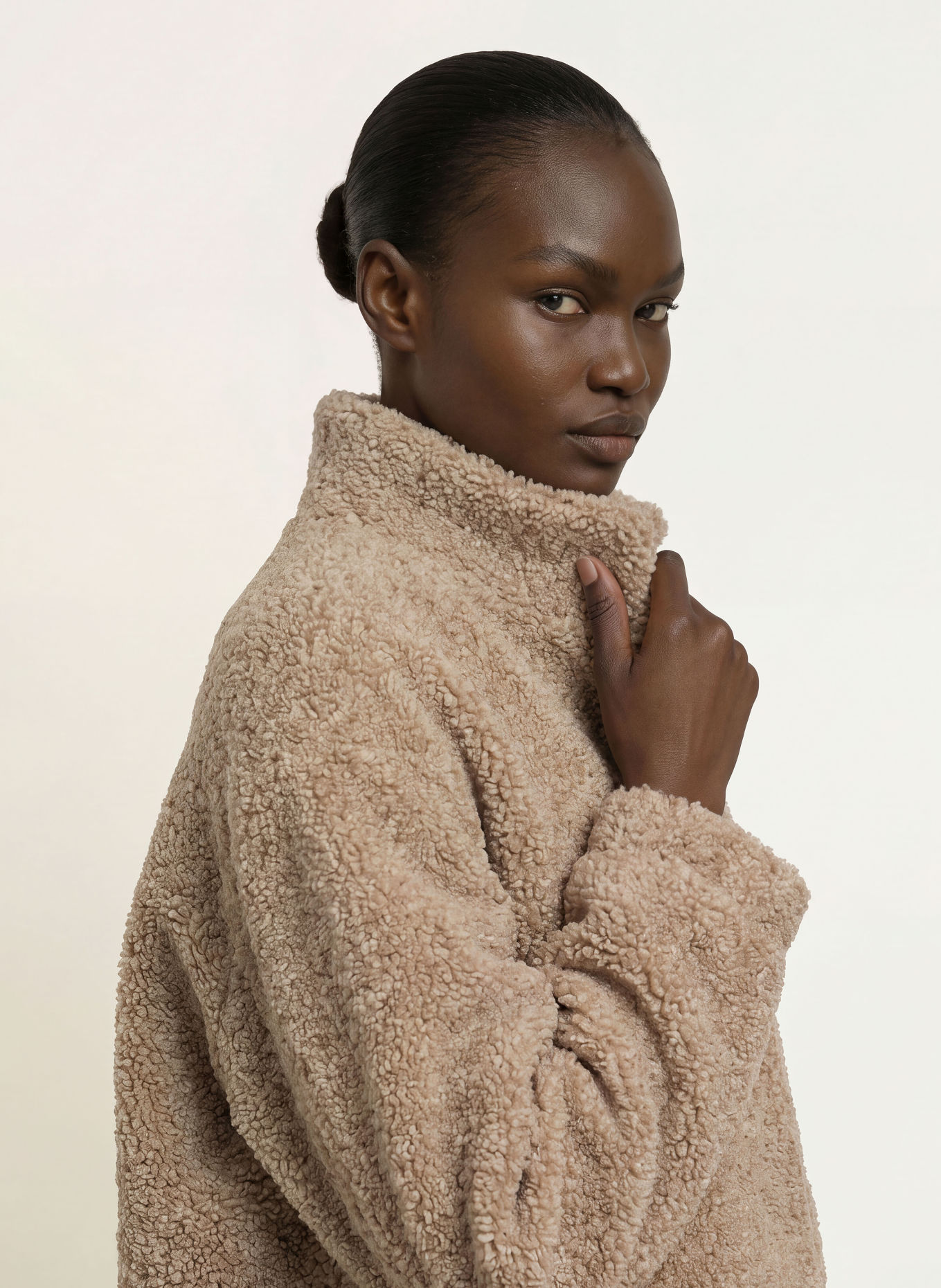 ottod'ame Plush Jacket: LIGHT BROWN