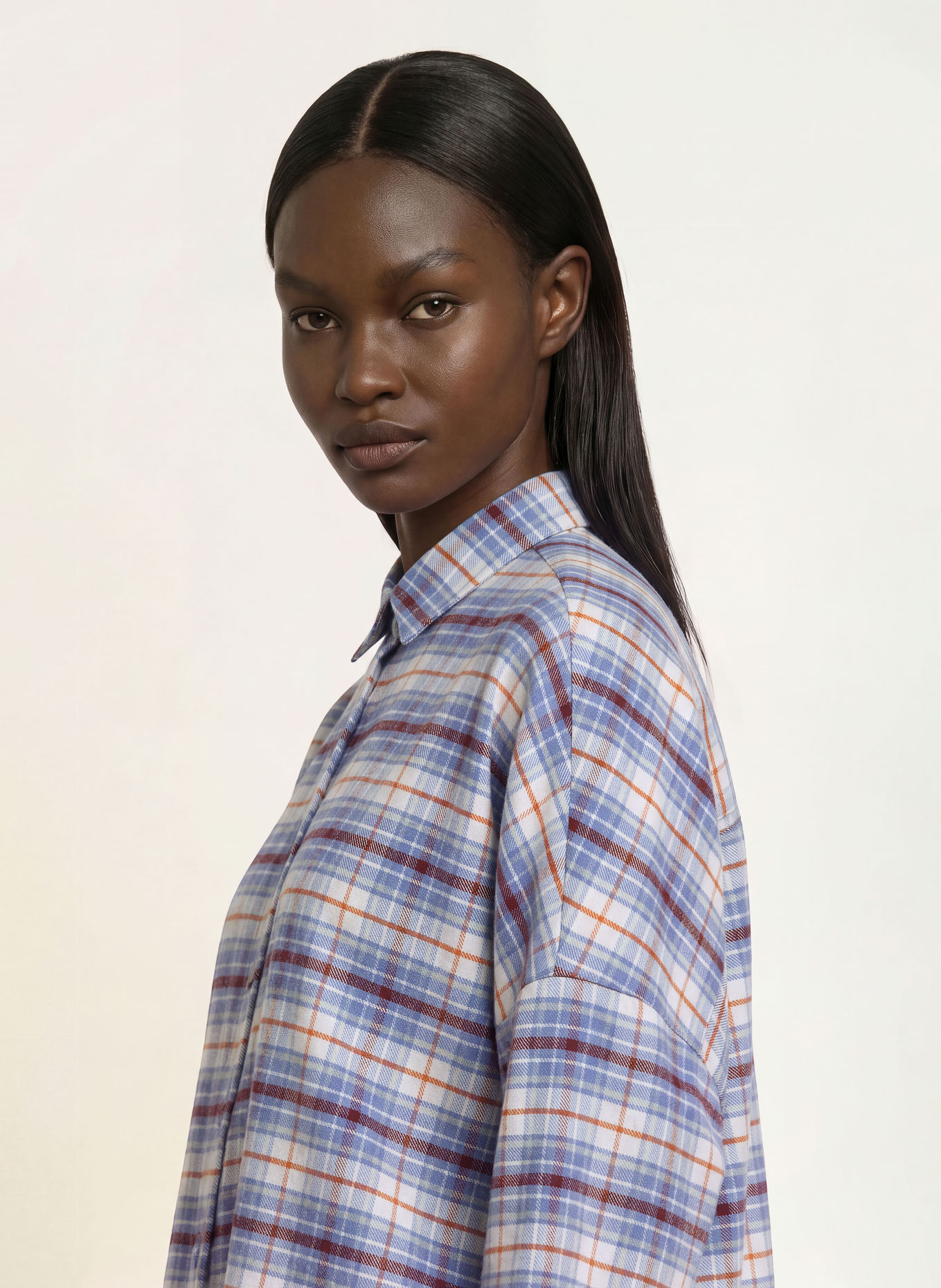 ROBERT FRIEDMAN Chemisier oversize CARYL en flanelle: CRÈME / ROUGE / BLEU