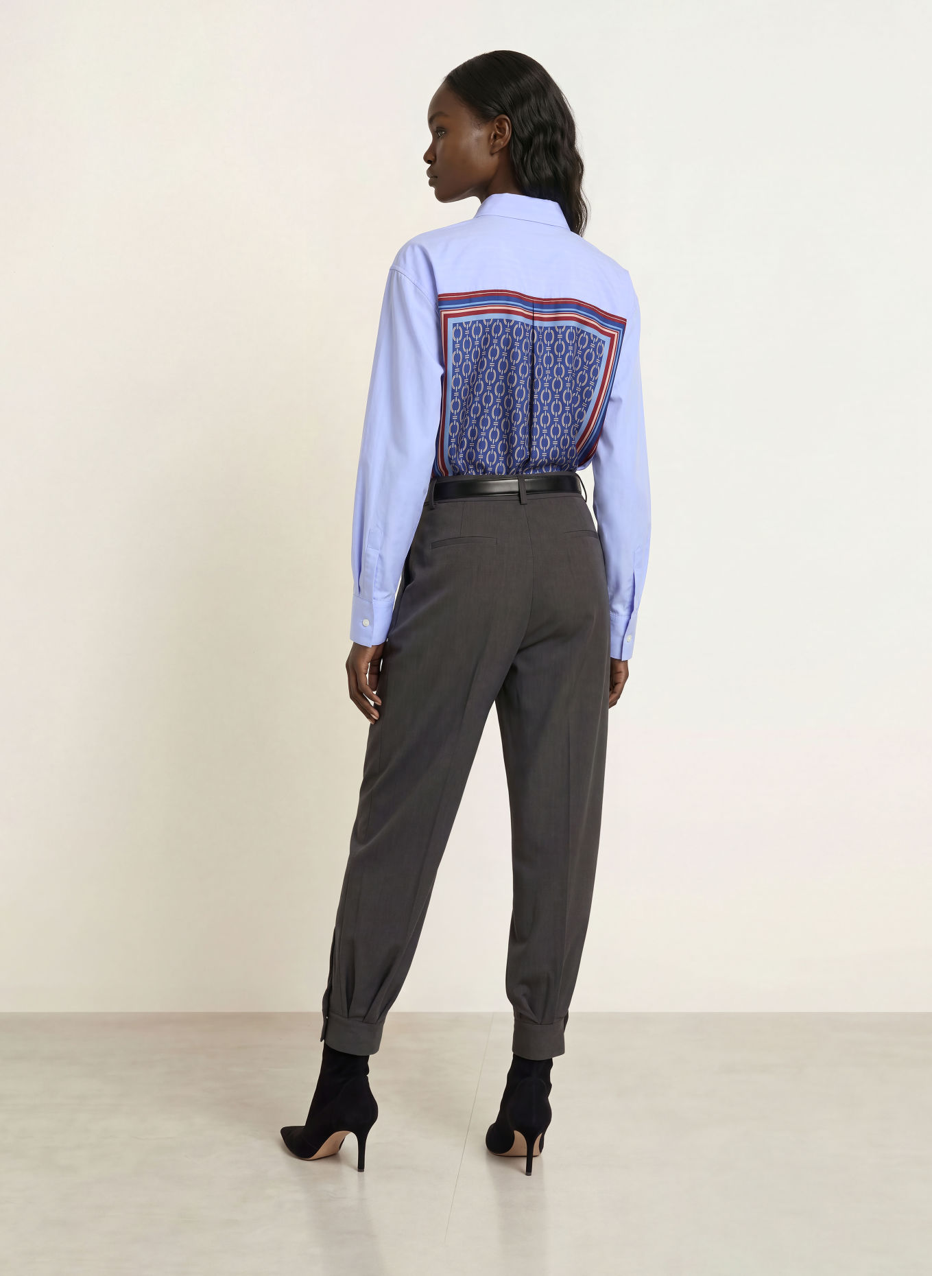 ROBERT FRIEDMAN Hemdbluse MILA: HELLBLAU / DUNKELROT / DUNKELBLAU