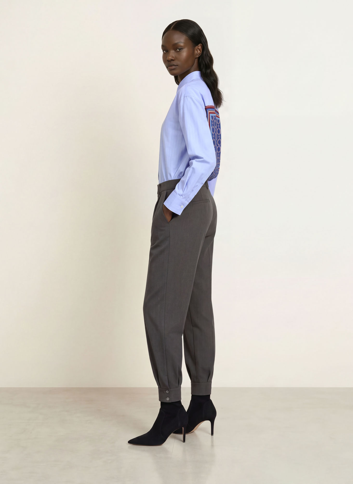ROBERT FRIEDMAN Hemdbluse MILA: HELLBLAU / DUNKELROT / DUNKELBLAU