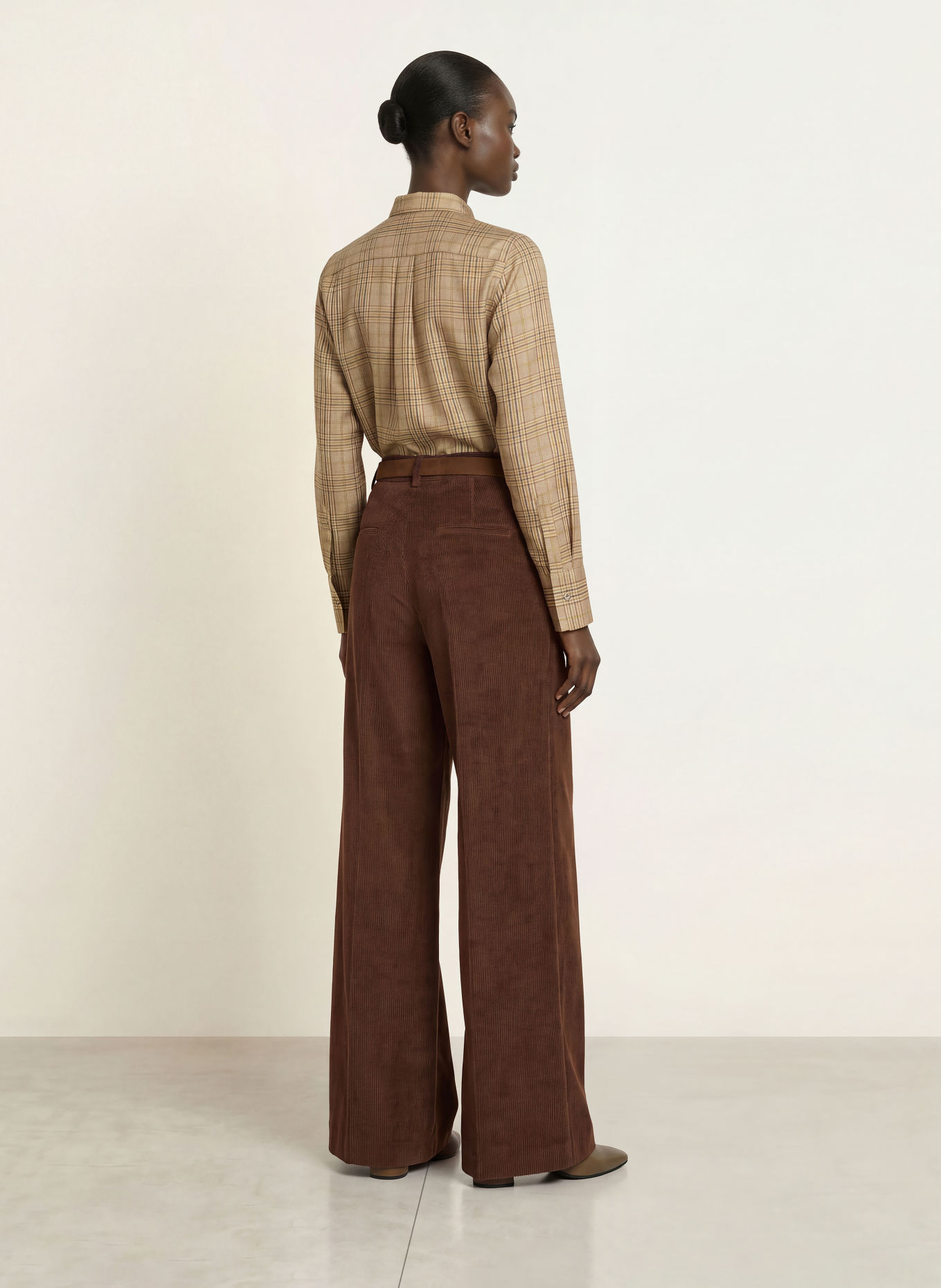 ROBERT FRIEDMAN Hemdbluse ANDREA aus Seide: CAMEL / KHAKI / WEISS