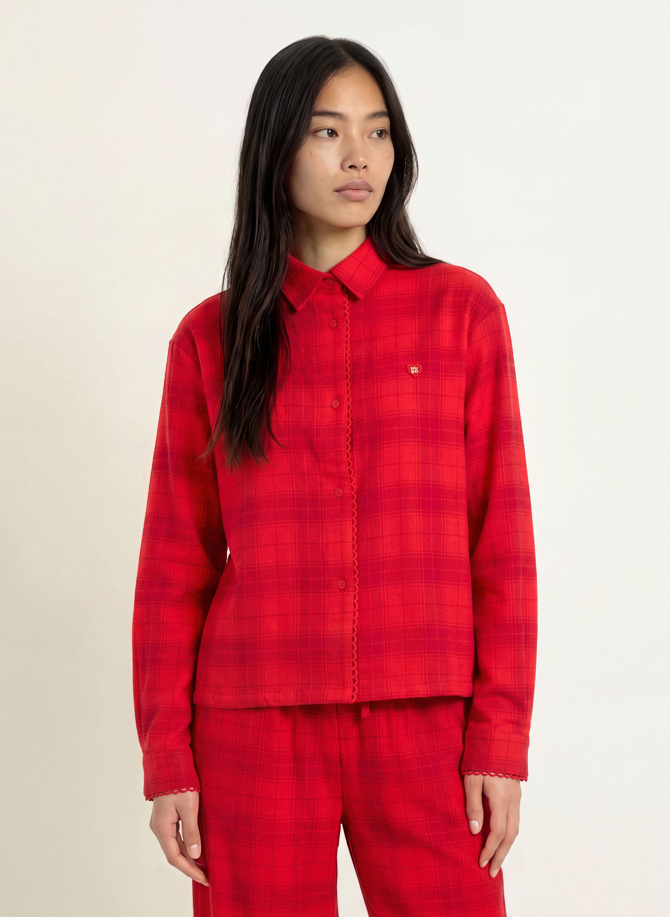 HUGO Schlafshirt FLANNEL aus Flanell: ROT / DUNKELROT