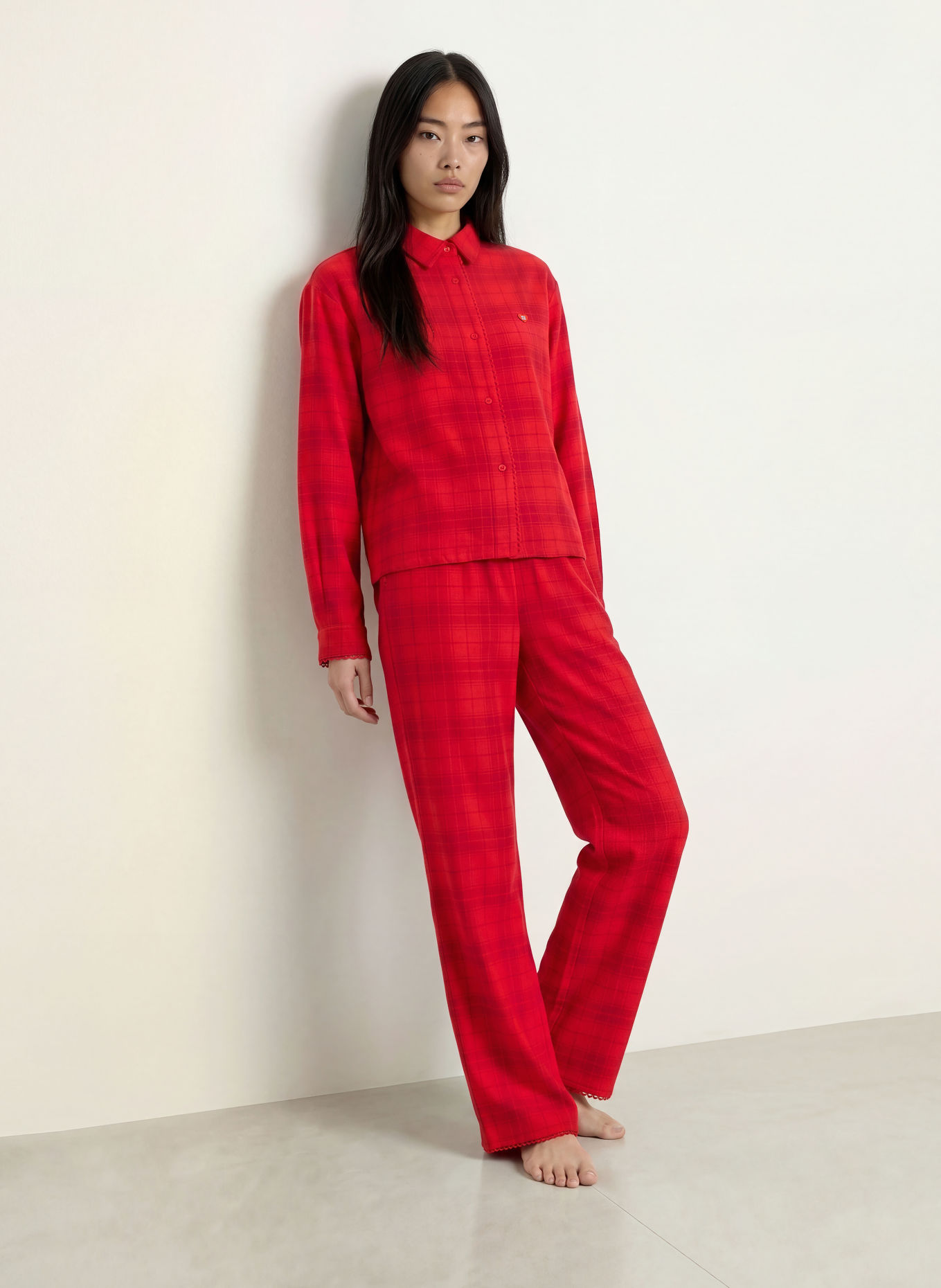 HUGO Schlafshirt FLANNEL aus Flanell: ROT / DUNKELROT
