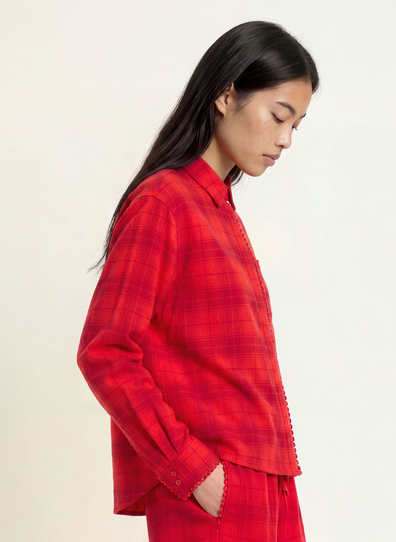 HUGO Schlafshirt FLANNEL aus Flanell: ROT / DUNKELROT