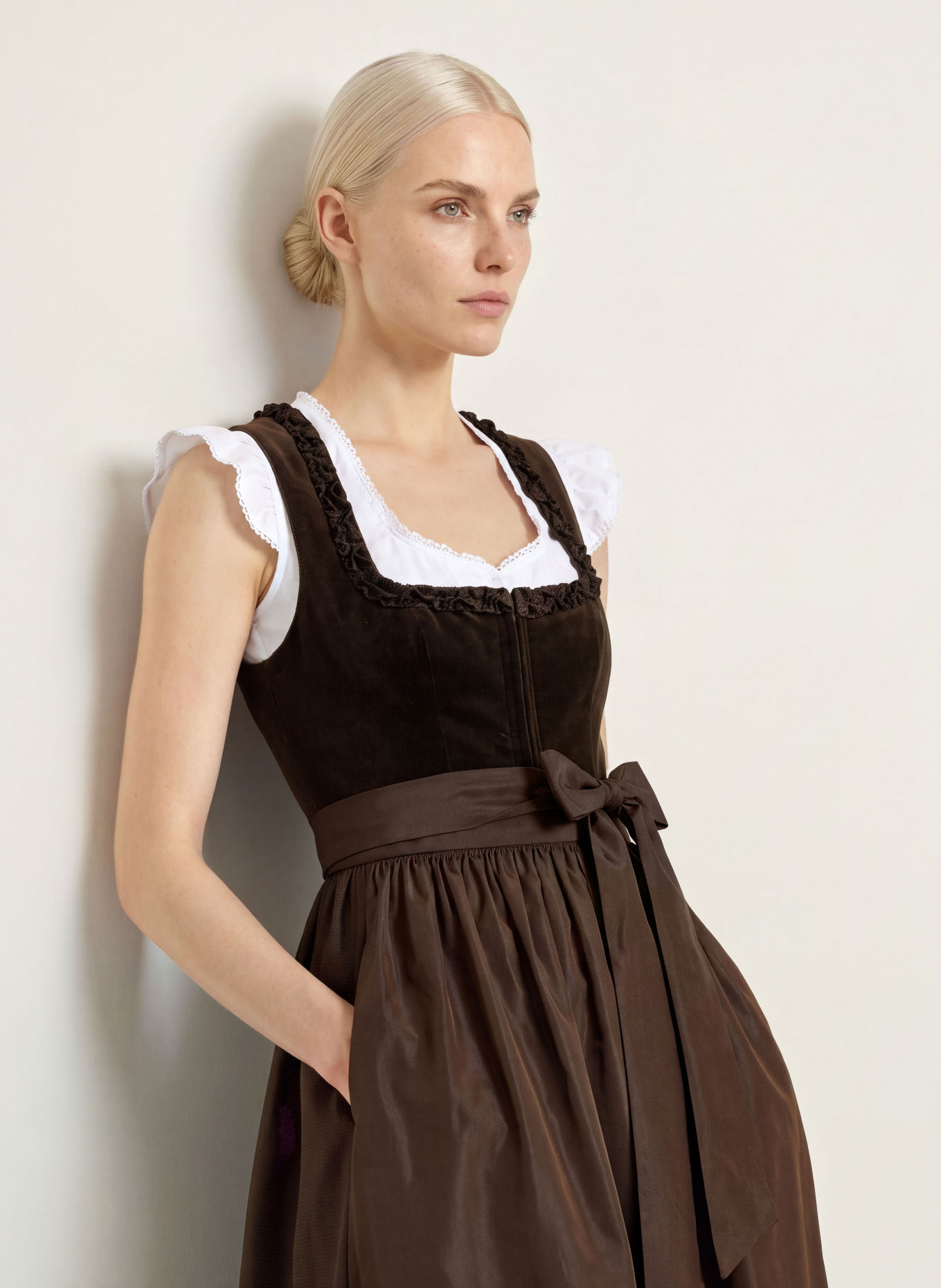 KINGA MATHE Dirndl DIAMANTE: MARRON FONCÉ