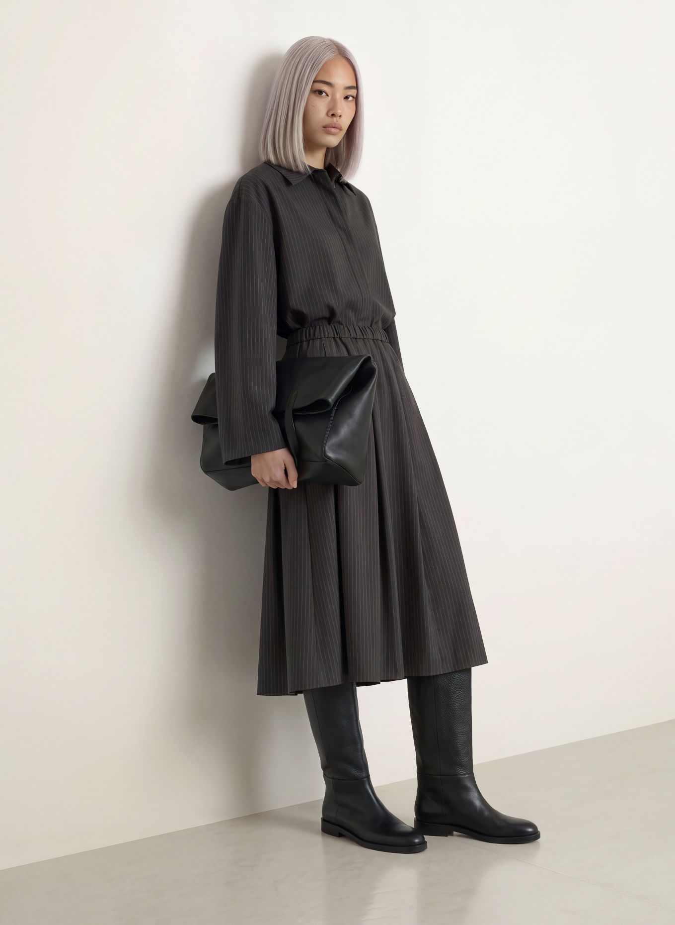 Stylein BORINA Pleated Skirt: DARK BROWN / LIGHT BROWN