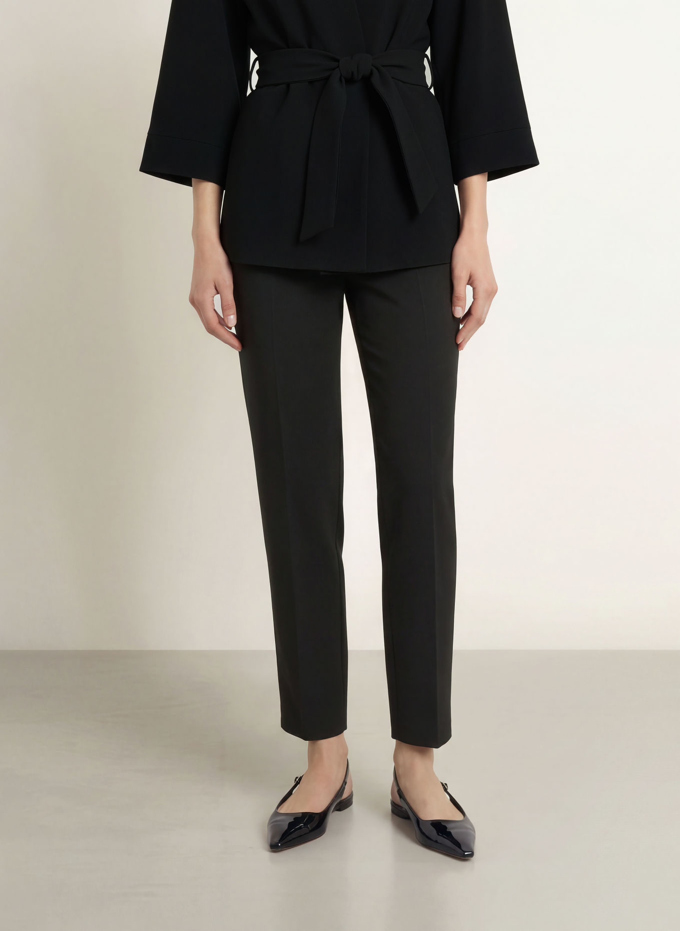 Stylein BERGA 7/8-length trousers: BLACK