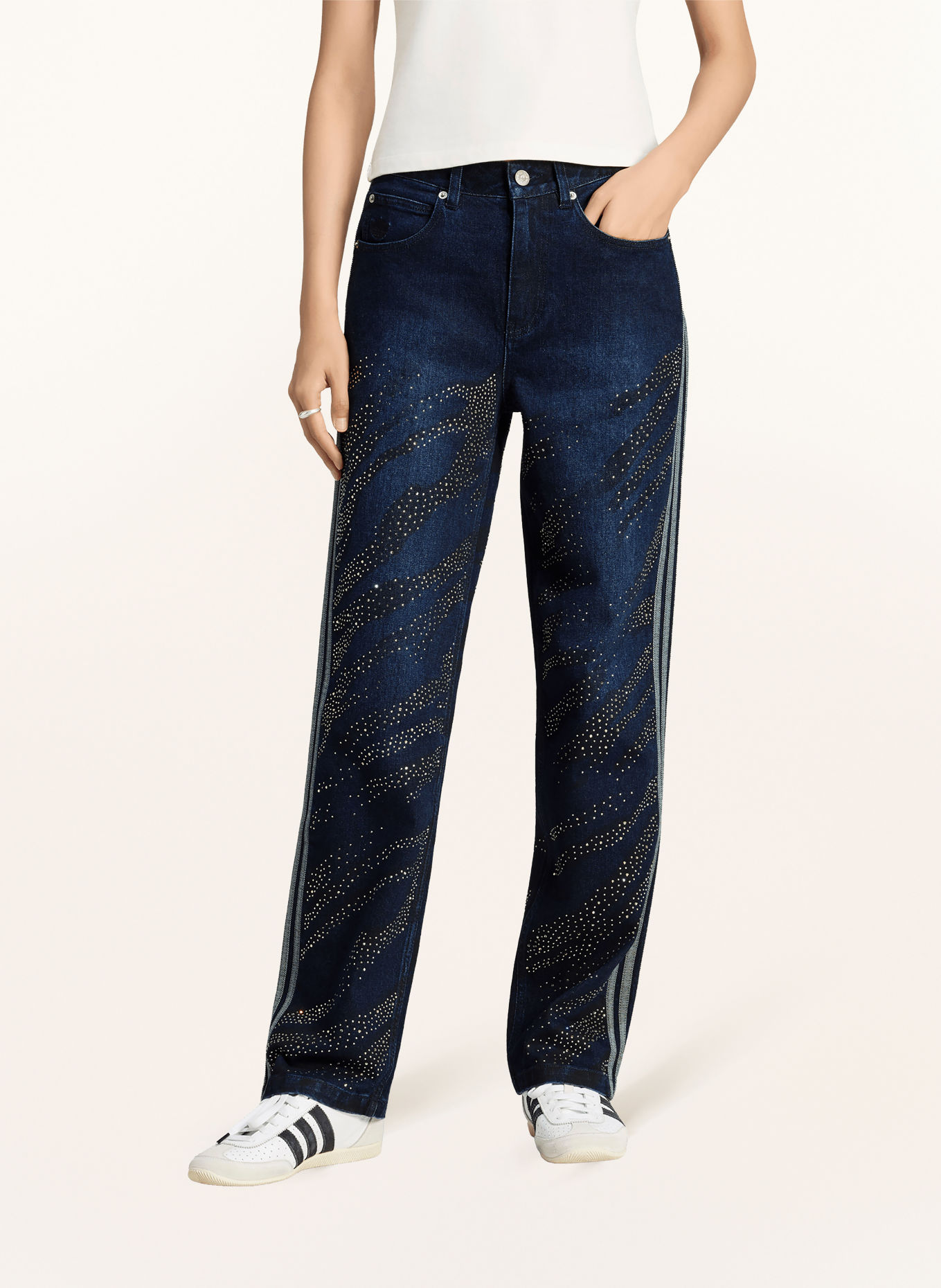 adidas Originals ADILENIUM SEASON 6 Straight jeans with Rhinestones: BLACK/BLUE