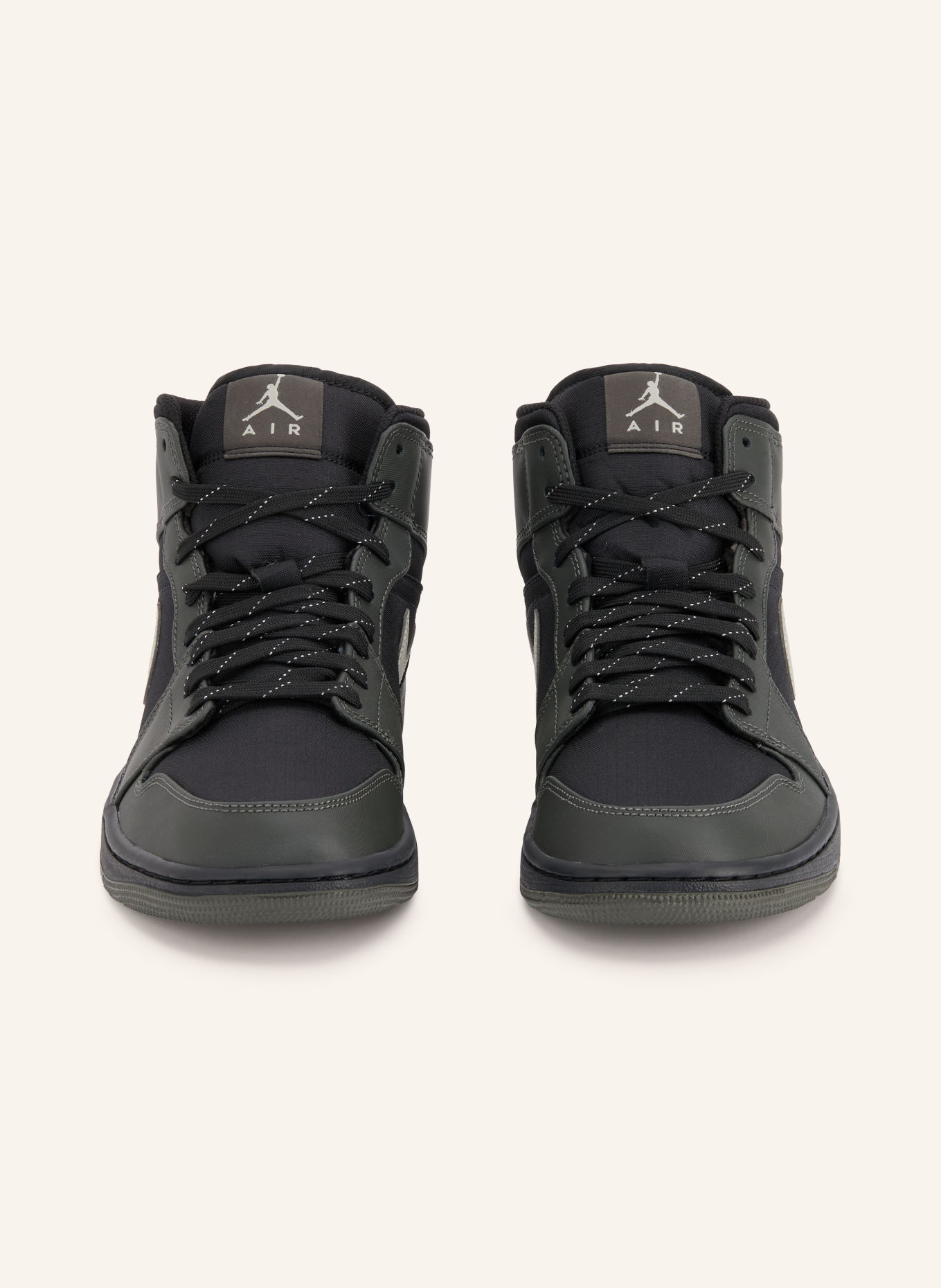 JORDAN Hightop-sneakers AIR JORDAN 1 MID UTILITY: SORT / LYSEGRÅ / MØRKEGRÅ