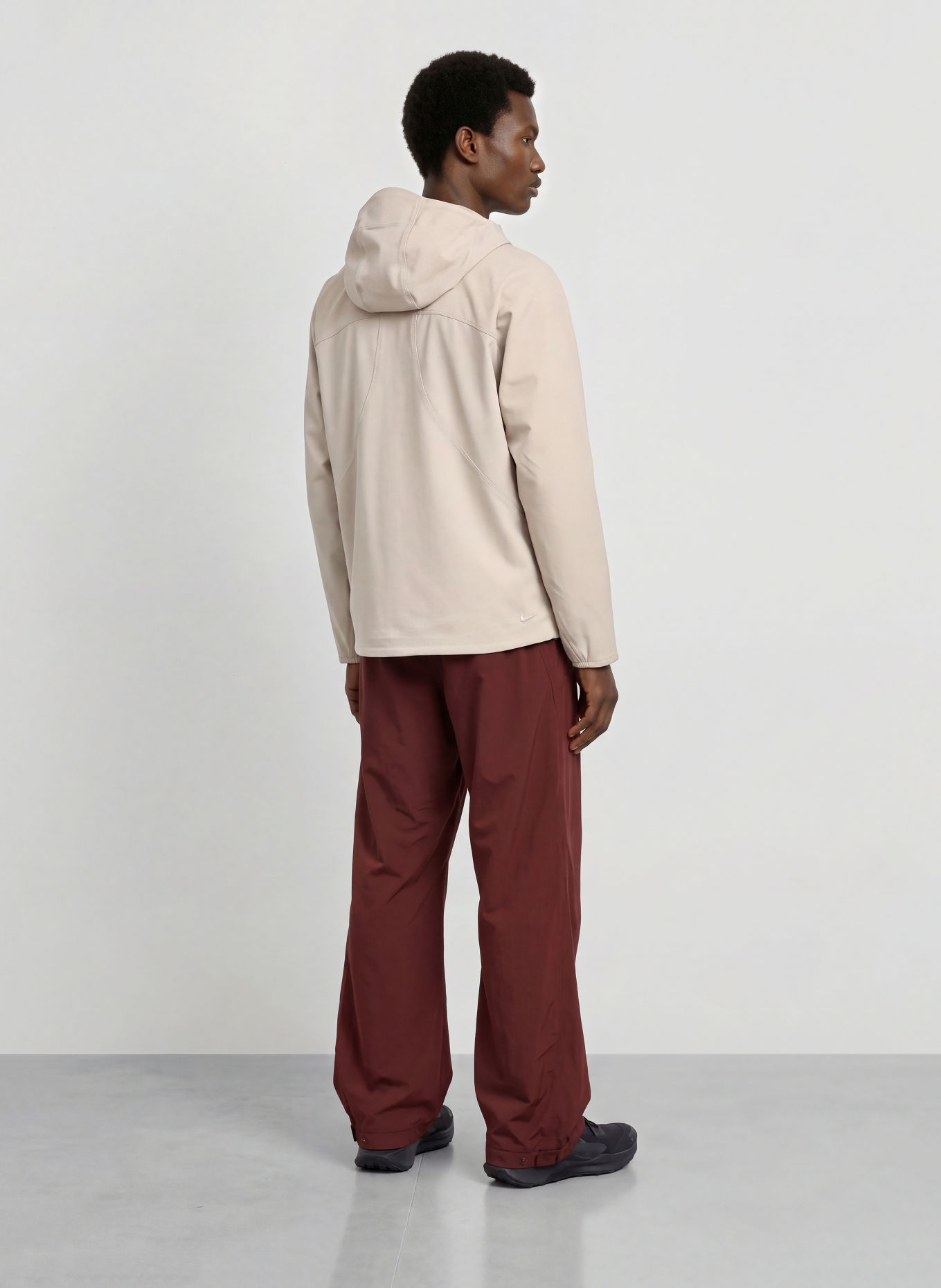 Nike Funkční bunda ACG CLOUD TREKKER: BÉŽOVÁ / BÍLÁ