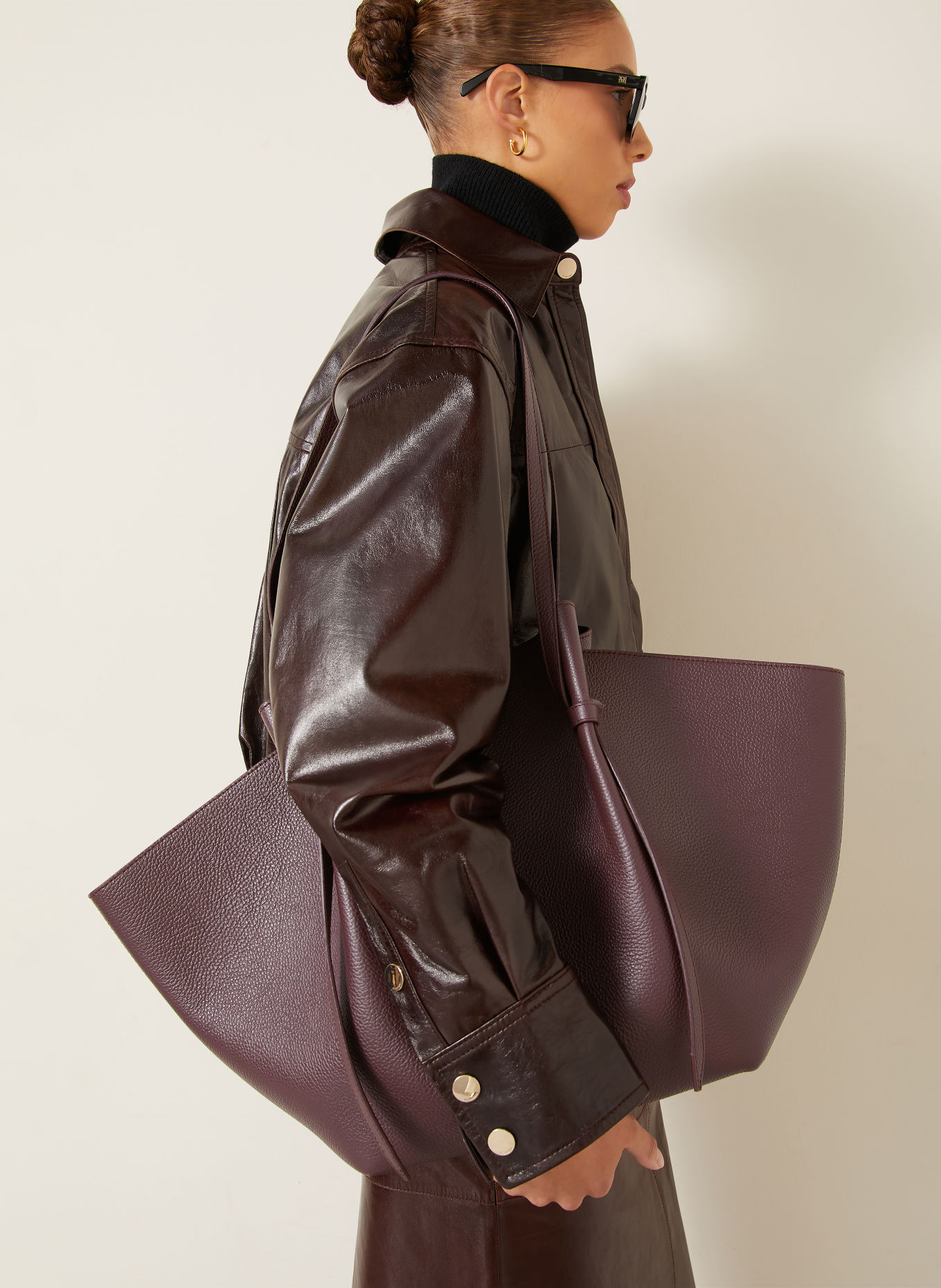 YUZEFI Shopper MOCHI PEBBLE XL: DUNKELROT