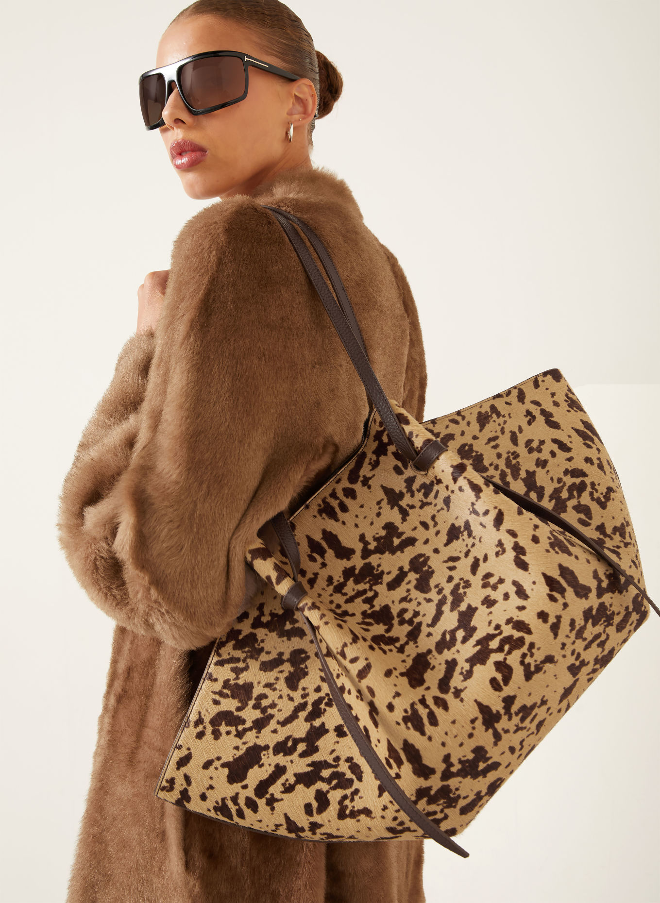 YUZEFI MOCHI LARGE Shoppers: BEIGE / DARK BROWN