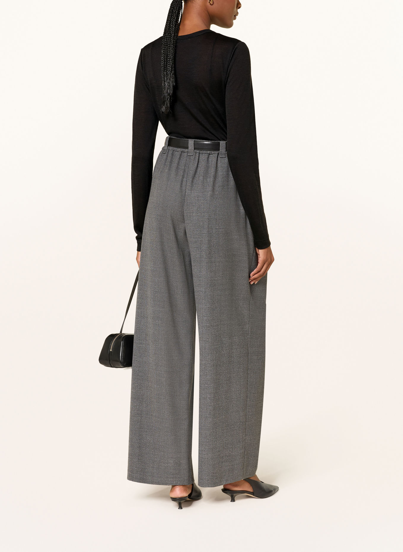 lilienfels Longsleeve: ZWART
