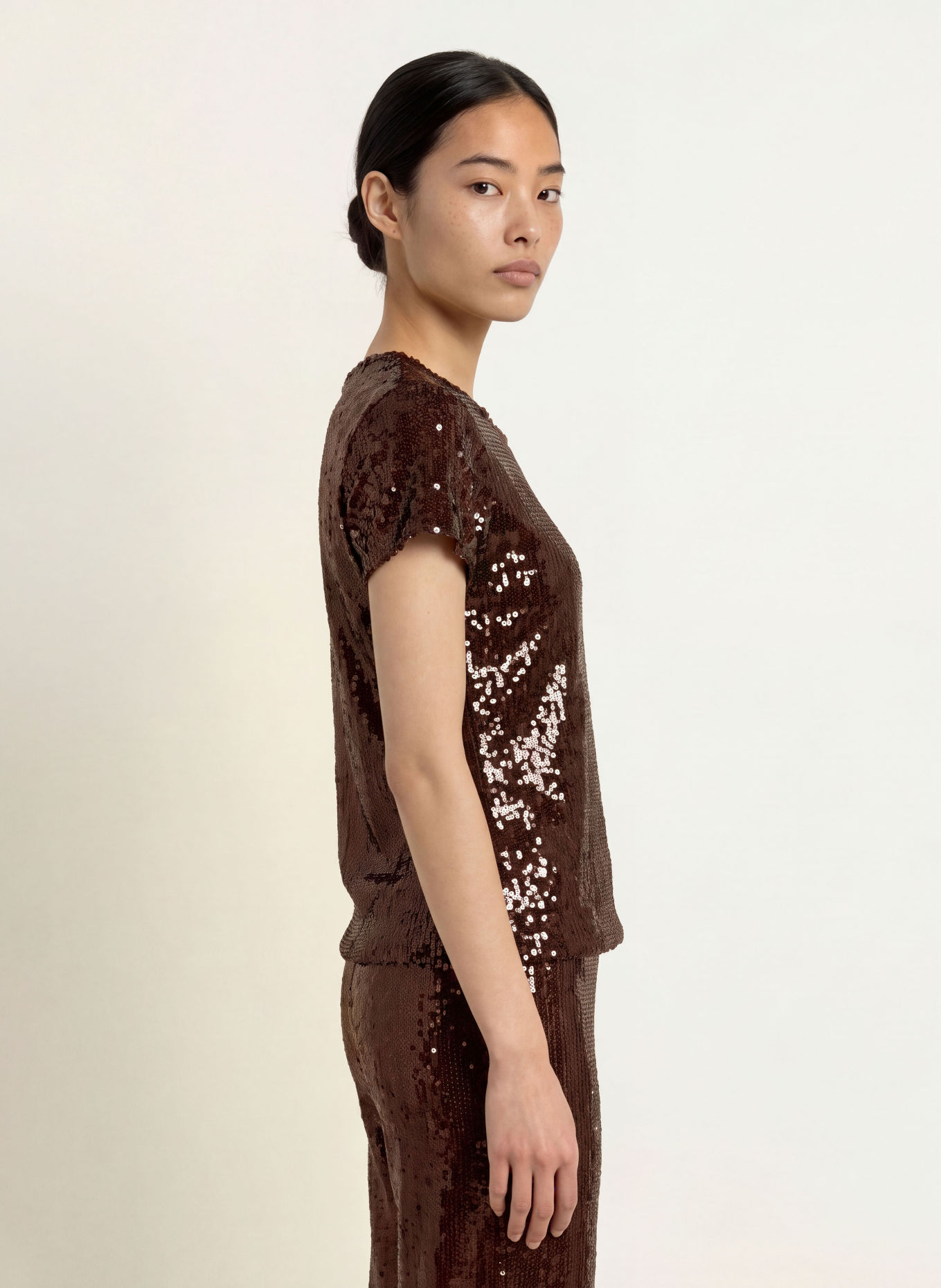 miss goodlife GLAMOUR GLOW T-shirt with sequins: DARK BROWN