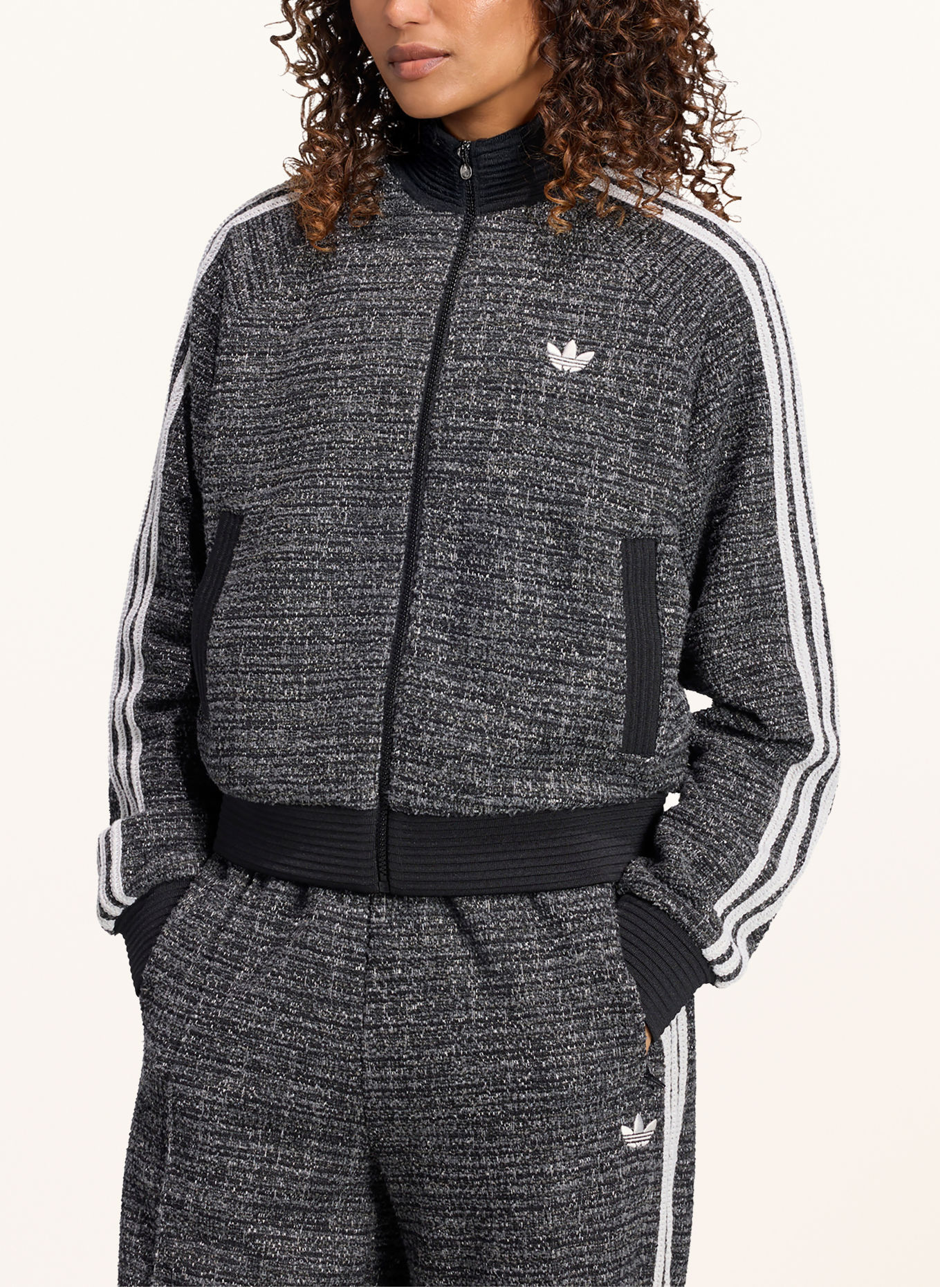 adidas Originals Bouclé bluzon BOUCLÉ VINTAGE: ČERNÁ / ŠEDÁ / BÍLÁ