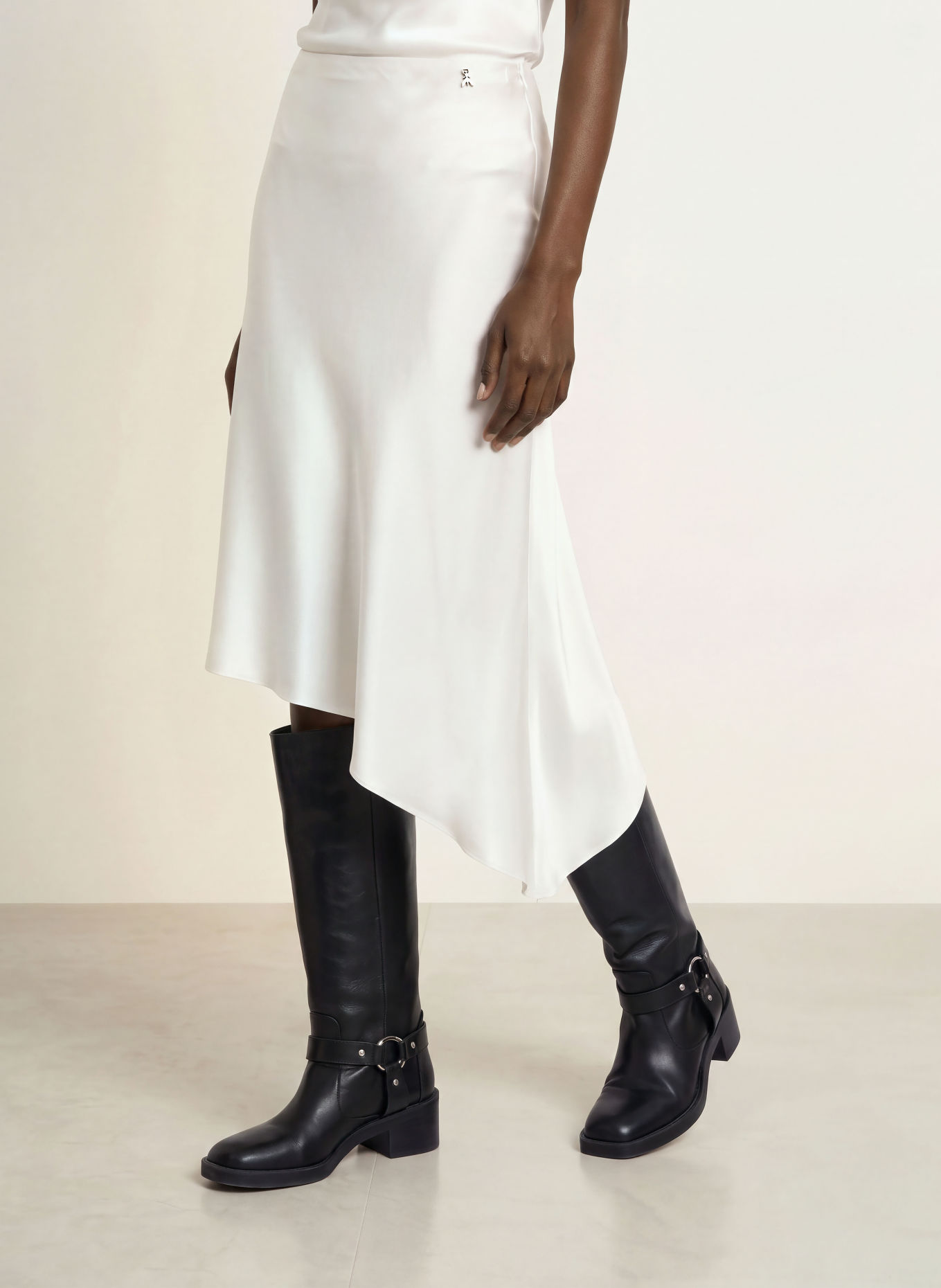PATRIZIA PEPE Silk satin skirt: CREAM / SILVER