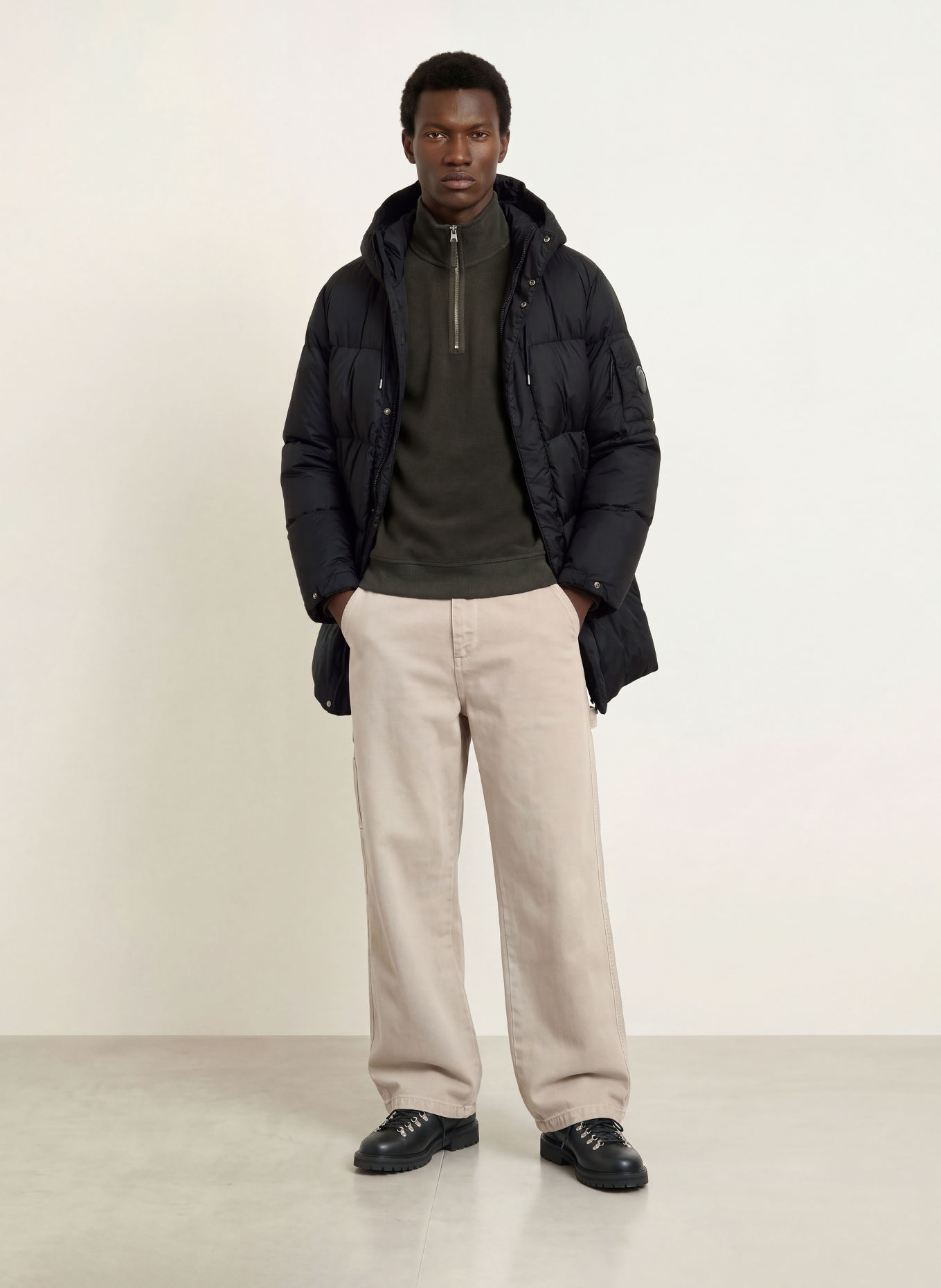 C.P. COMPANY Daunenjacke: SCHWARZ