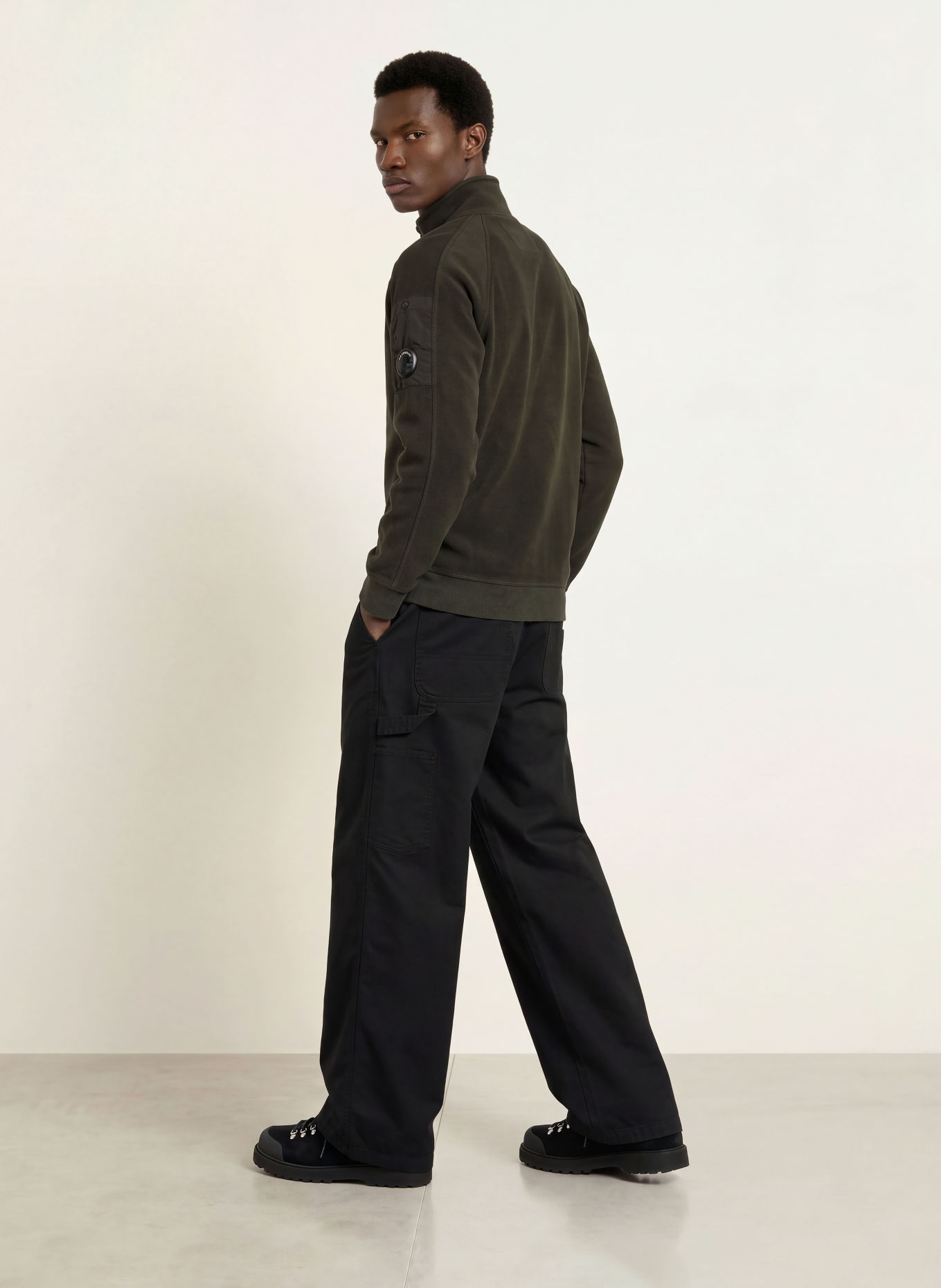 C.P. COMPANY Pull sweat col zippé: GRIS FONCÉ