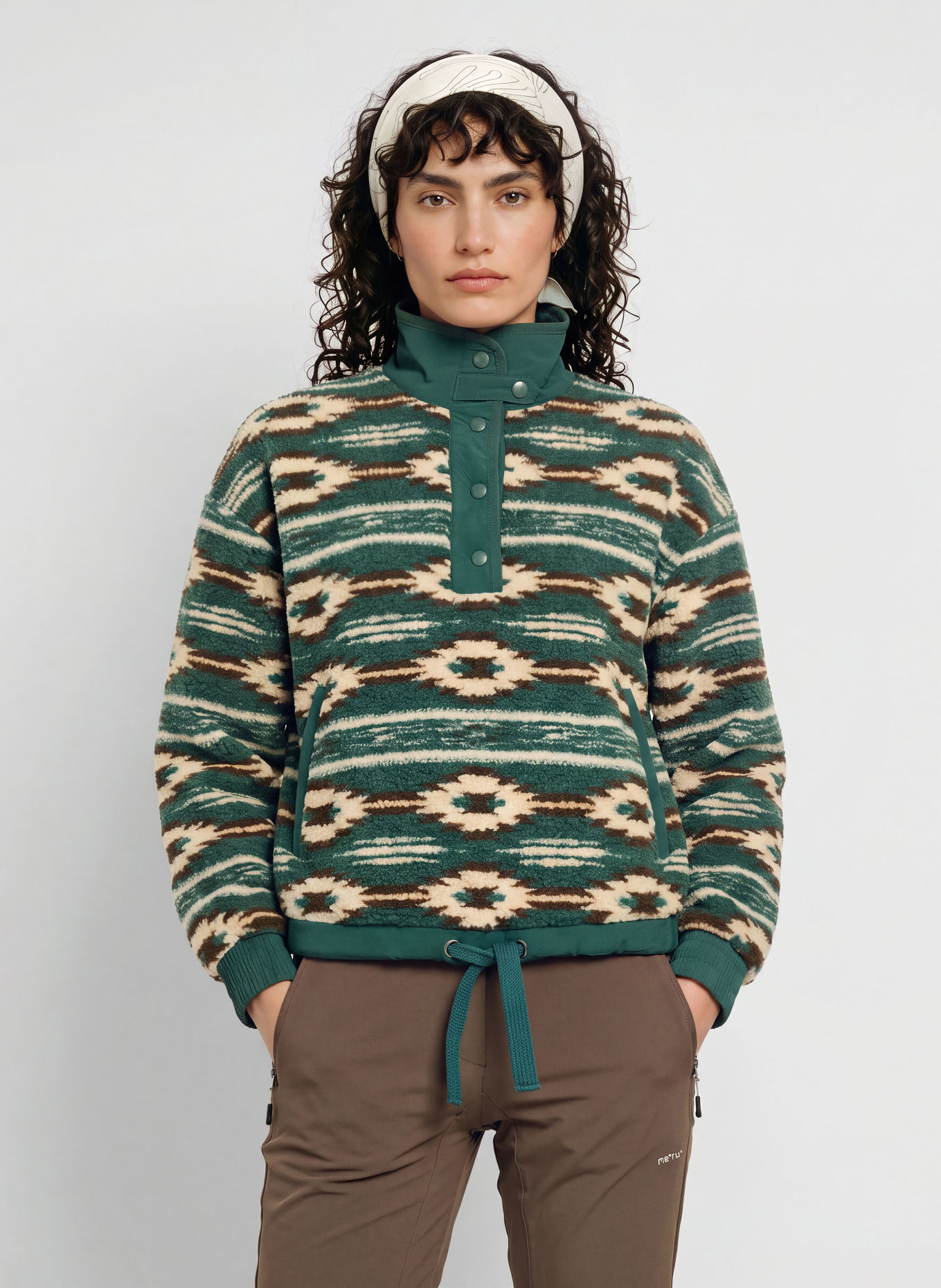 me°ru' MAICAO Fleece Half-zip Sweater: DARK GREEN / DARK BROWN / WHITE