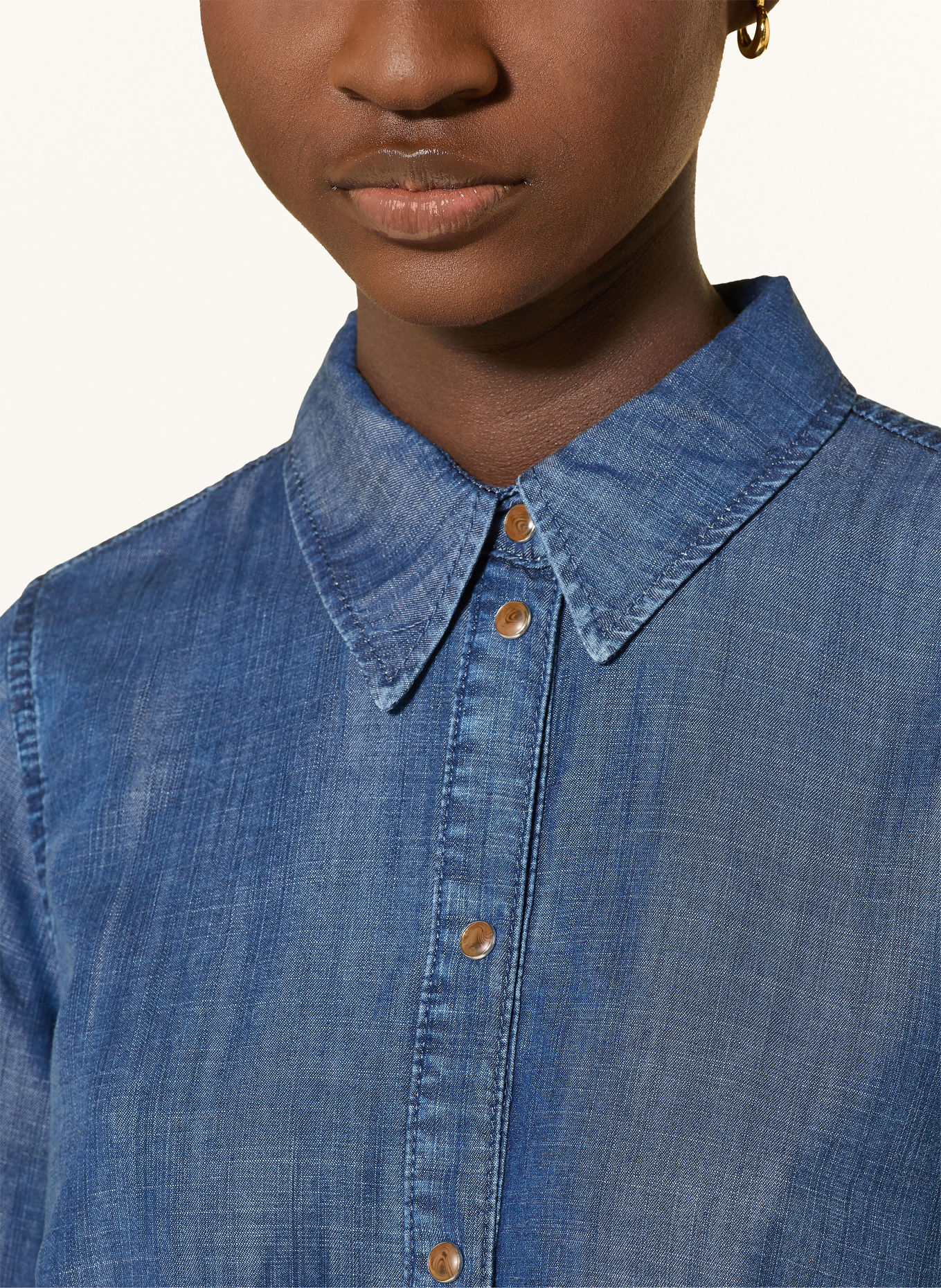 MORE & MORE Denim-look shirt blouse with a detachable bow tie: BLUE