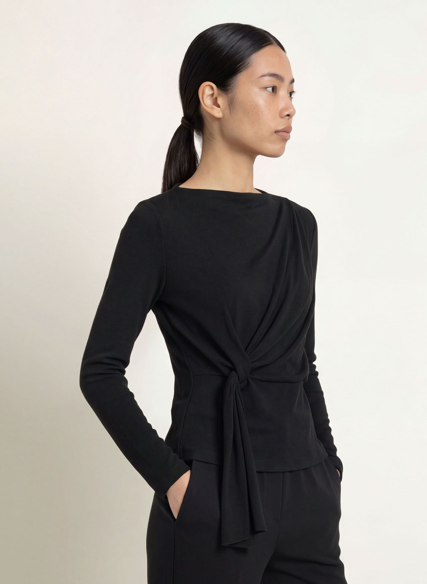 MORE & MORE Sweater: BLACK