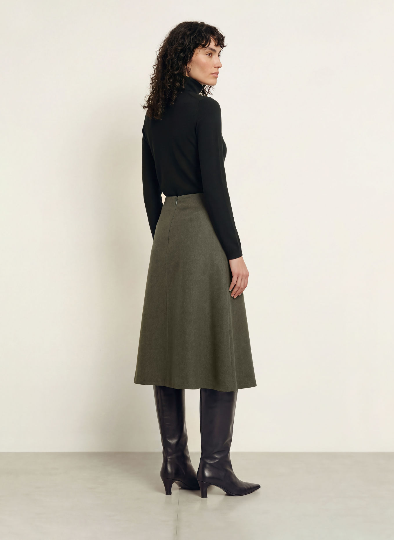 VINCE Rock: KHAKI