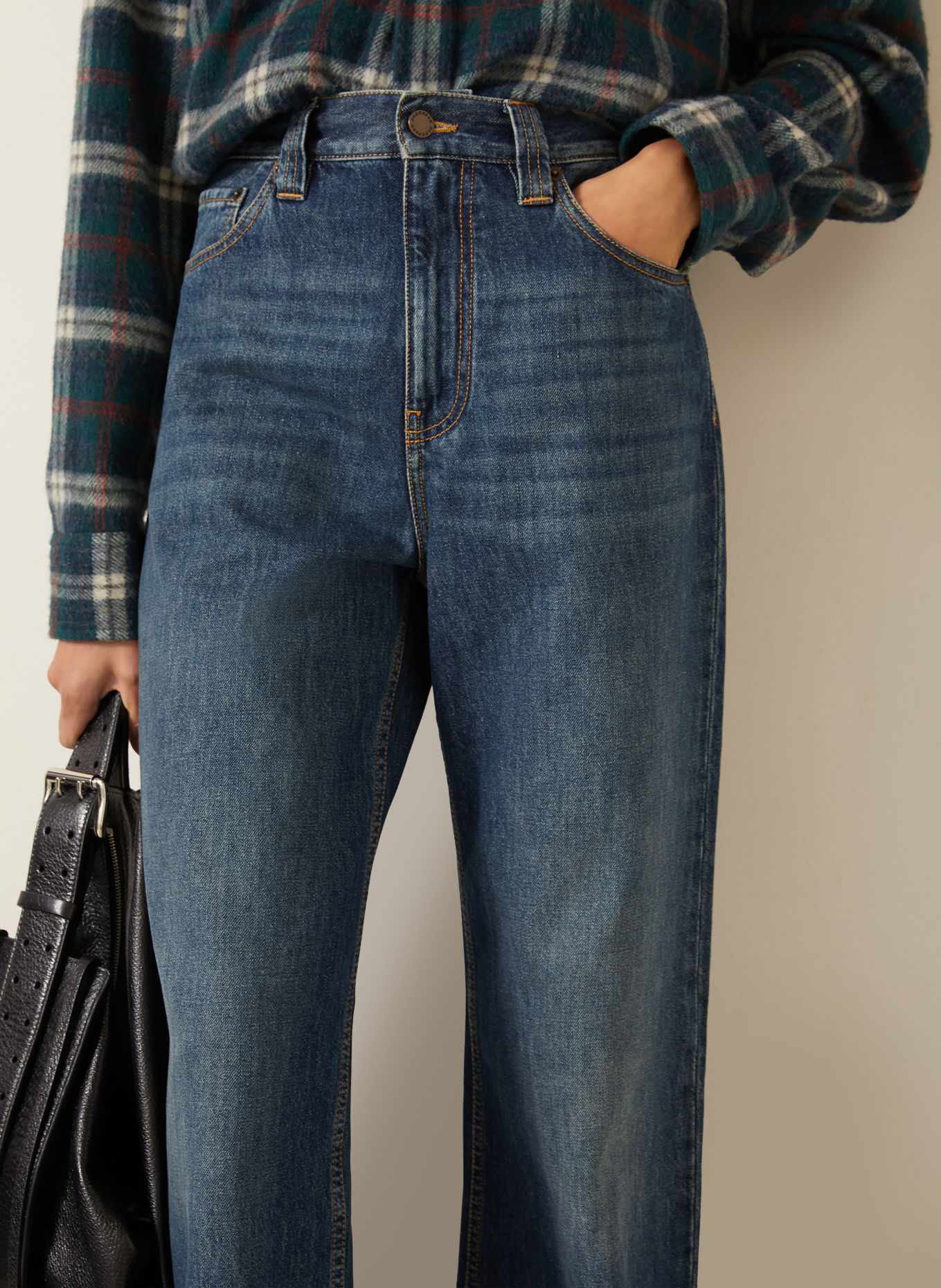 DARKPARK LEXIE Straight jeans: W083 FAIRFAX BLUE